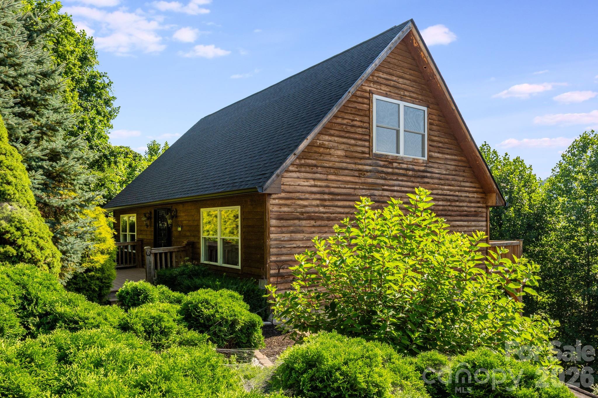 88 Mayflower Court Property Photo 4