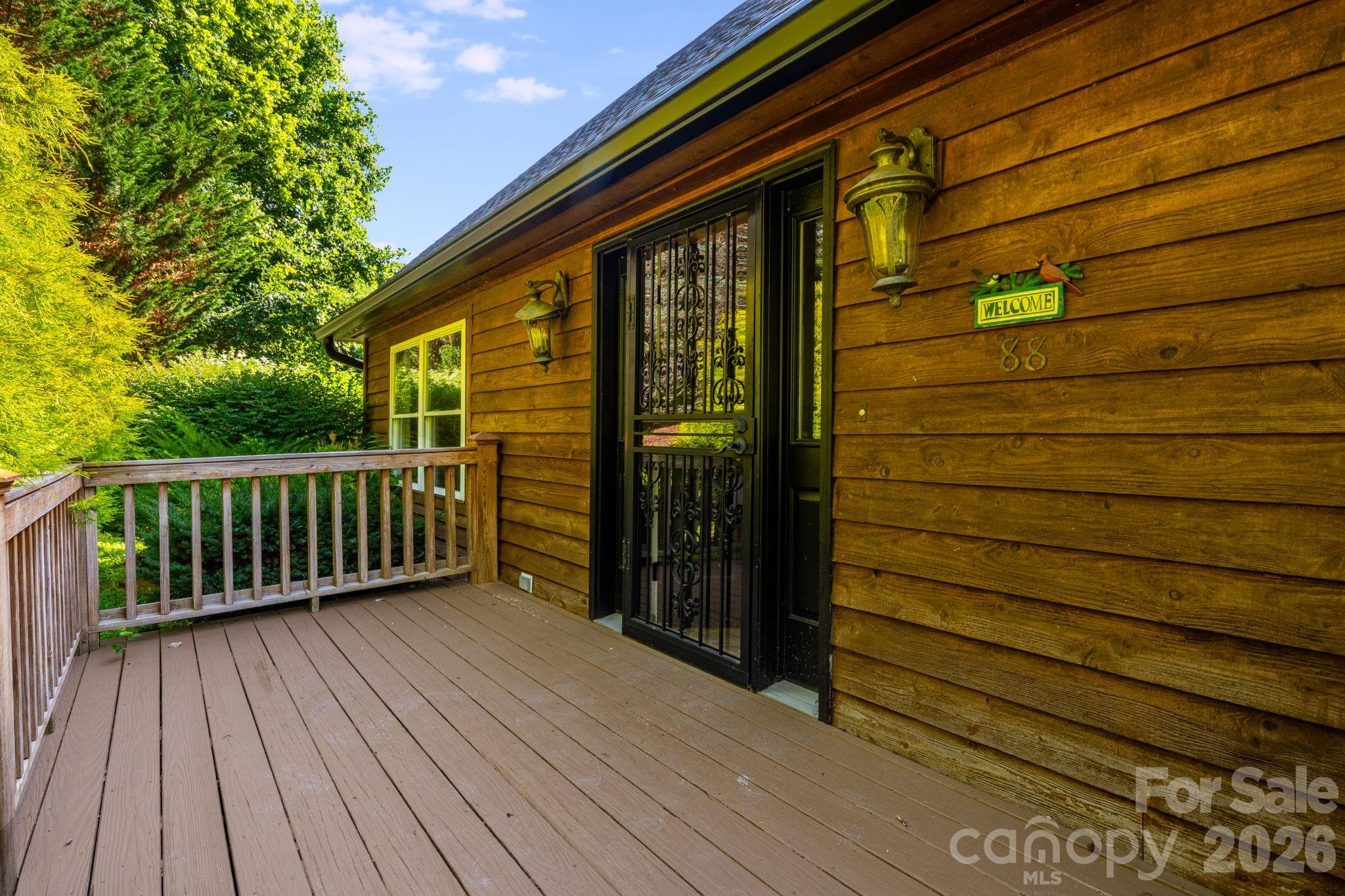 88 Mayflower Court Property Photo 5