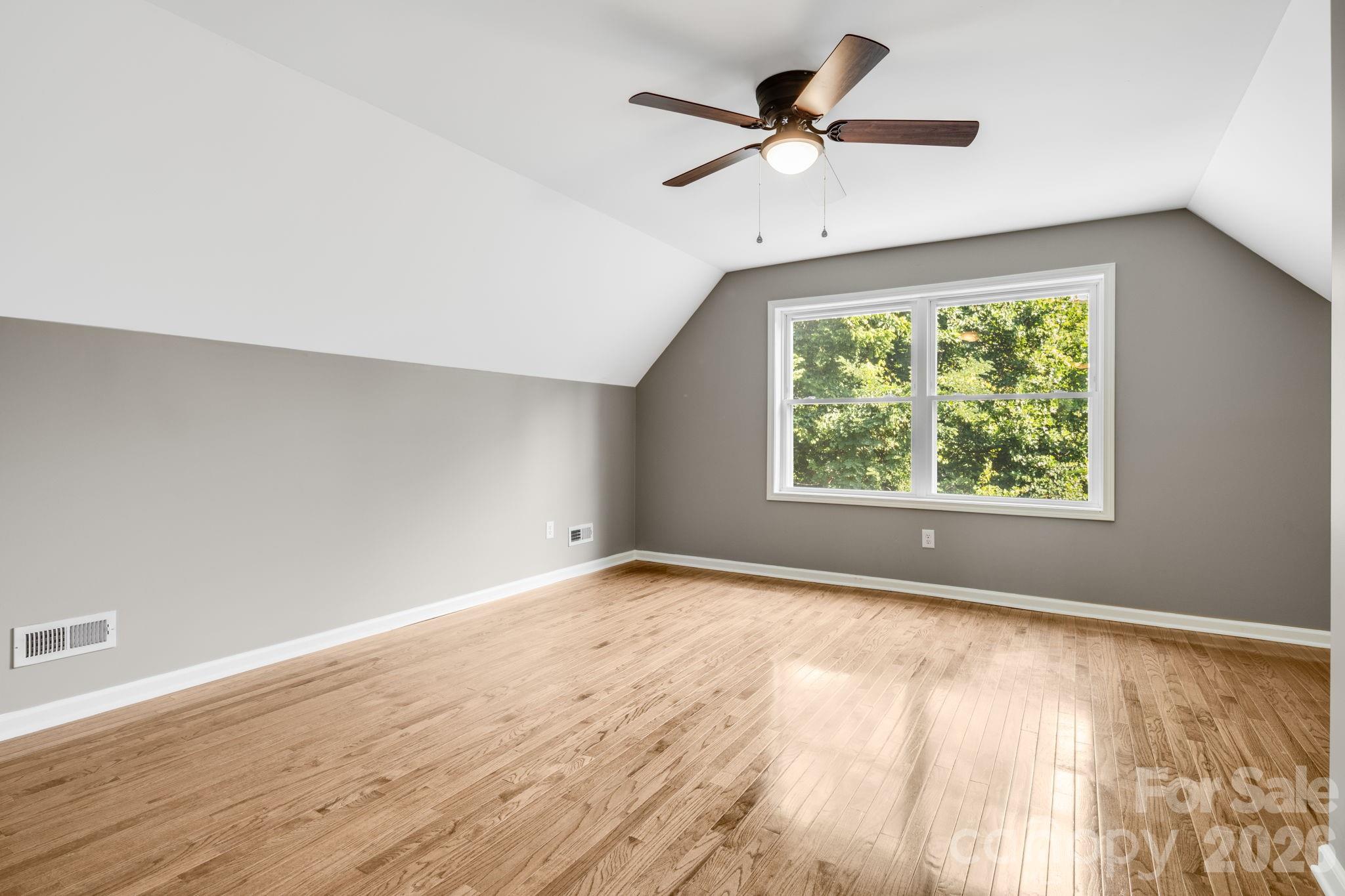 88 Mayflower Court Property Photo 21