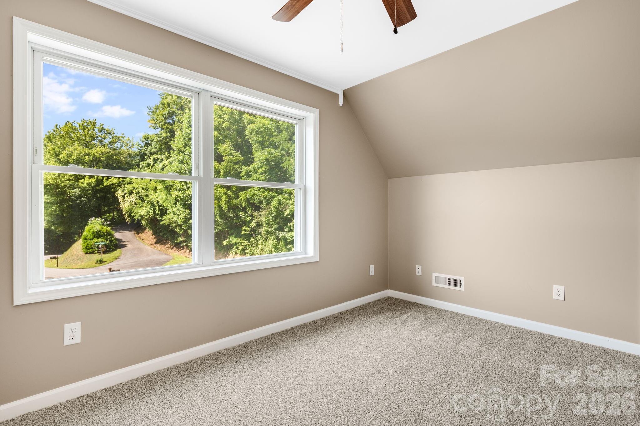 88 Mayflower Court Property Photo 25