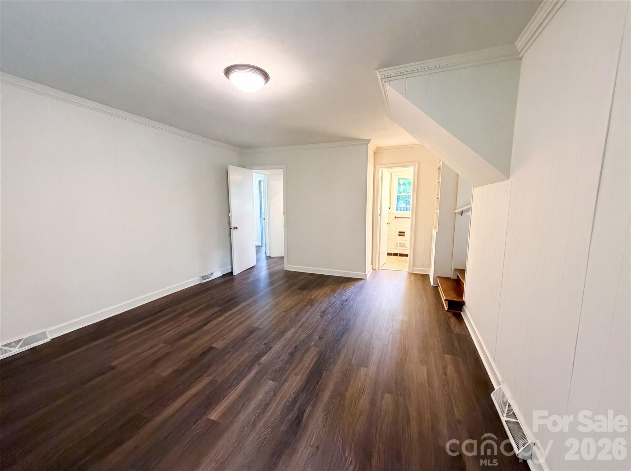 1248 Christopher Circle Property Photo 7