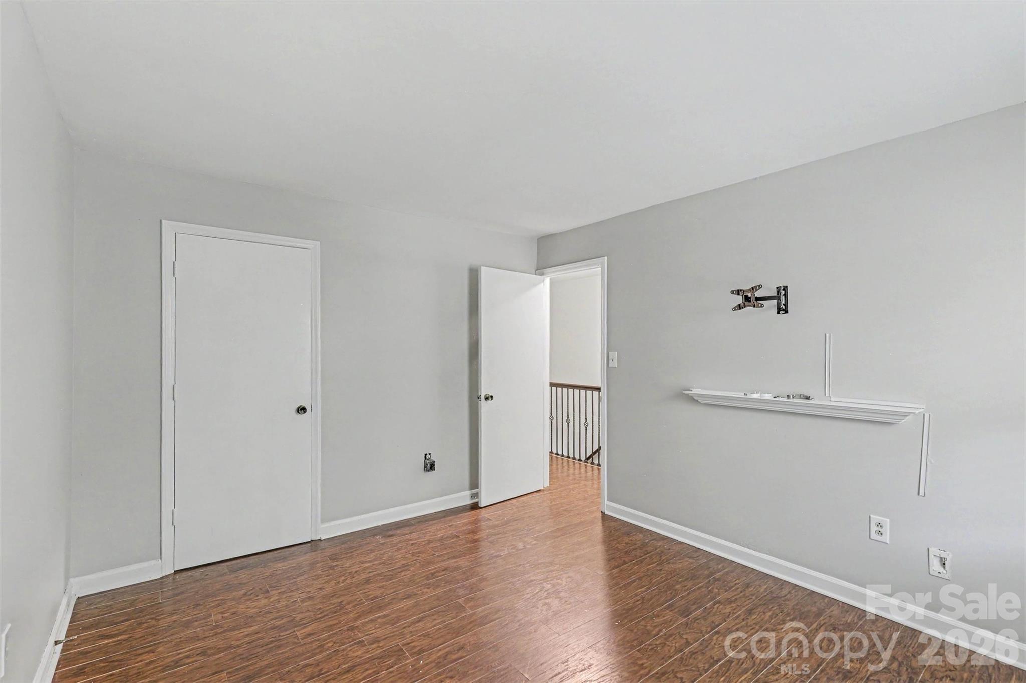 320 Sunnywood Lane Property Photo 15