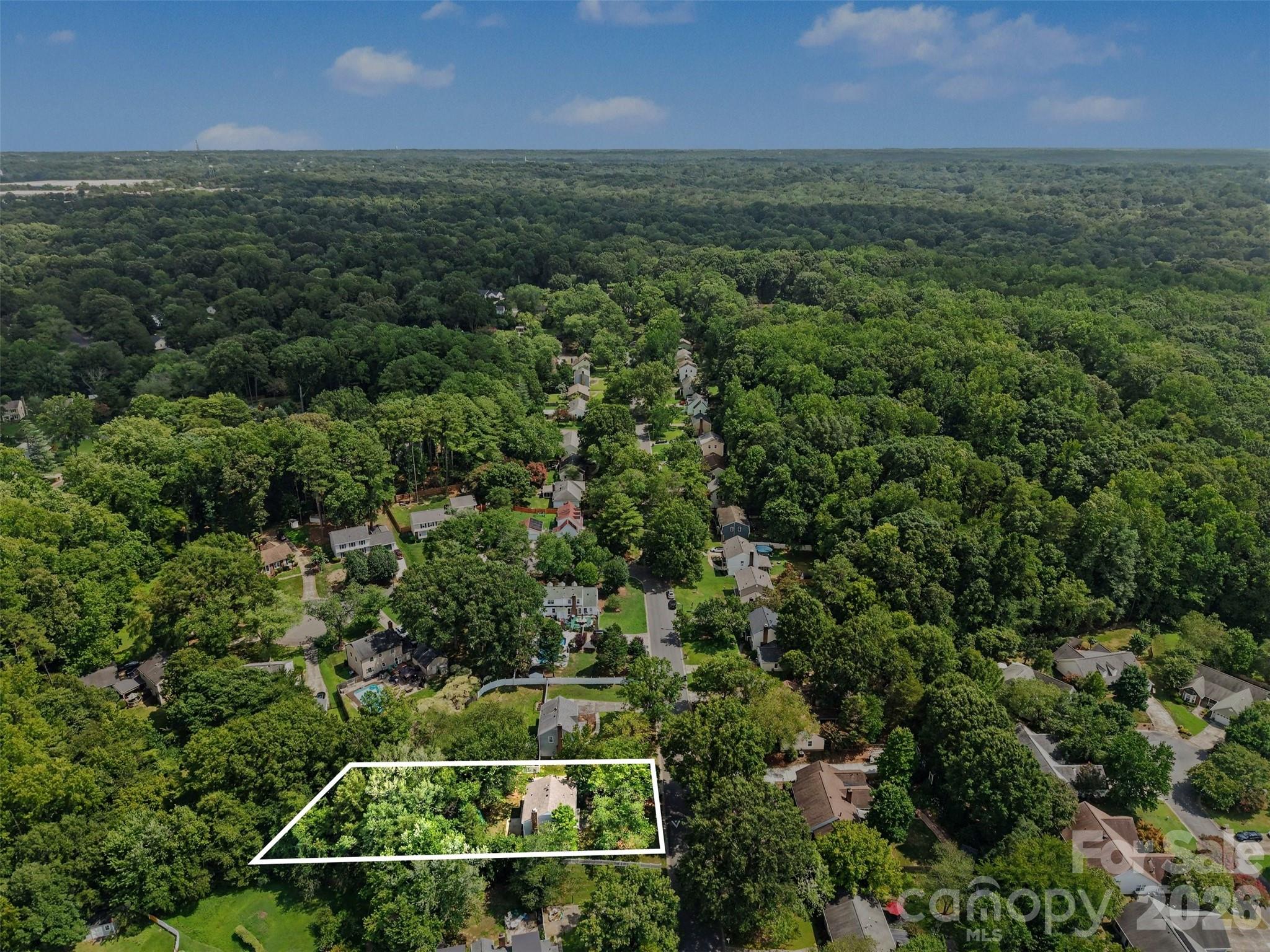 320 Sunnywood Lane Property Photo 35