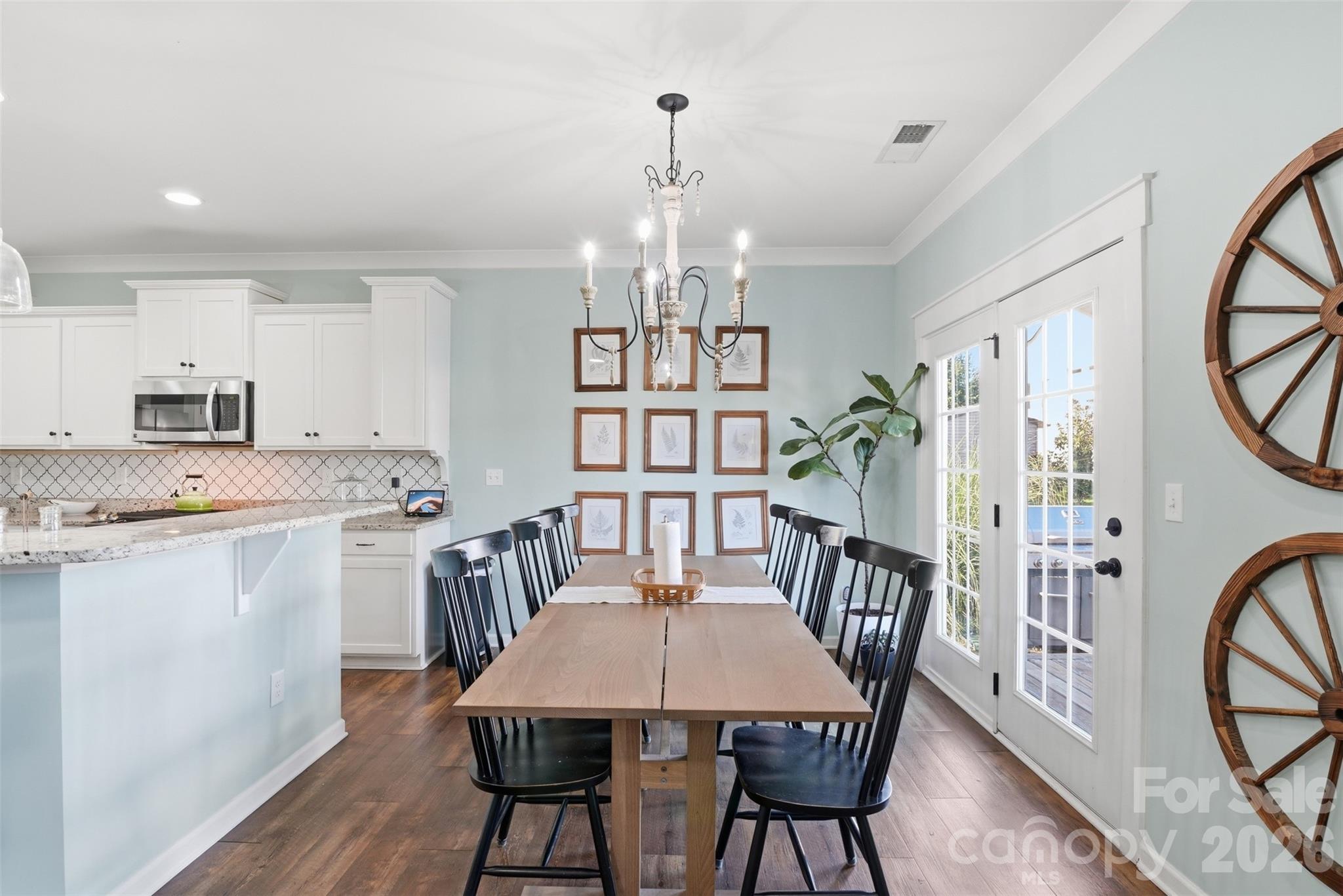 10022 Wrigley Drive Property Photo 12