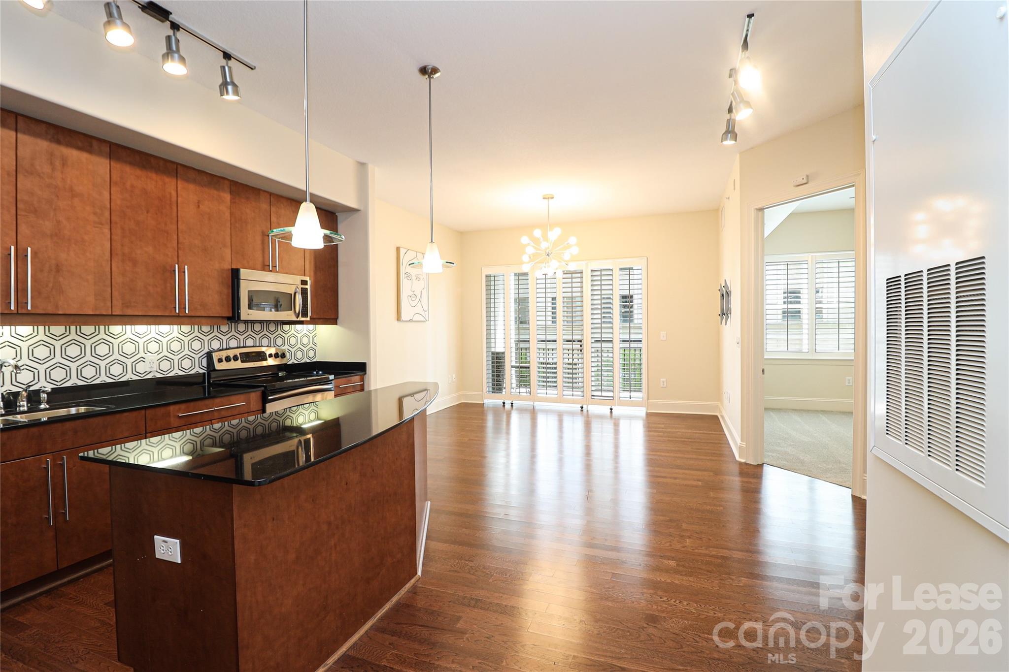 4625 Piedmont Row Drive 402 Property Photo 2