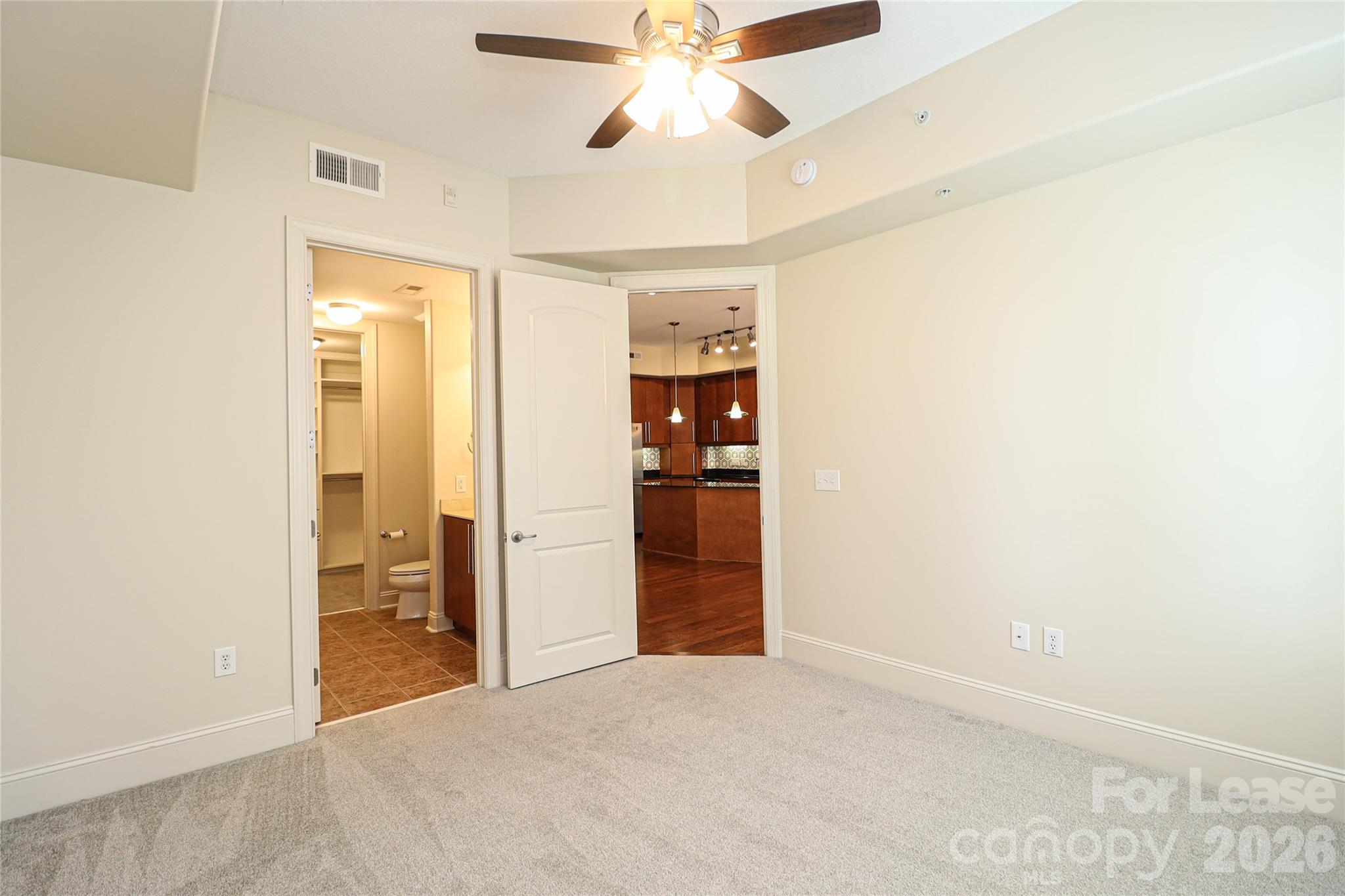 4625 Piedmont Row Drive 402 Property Photo 10