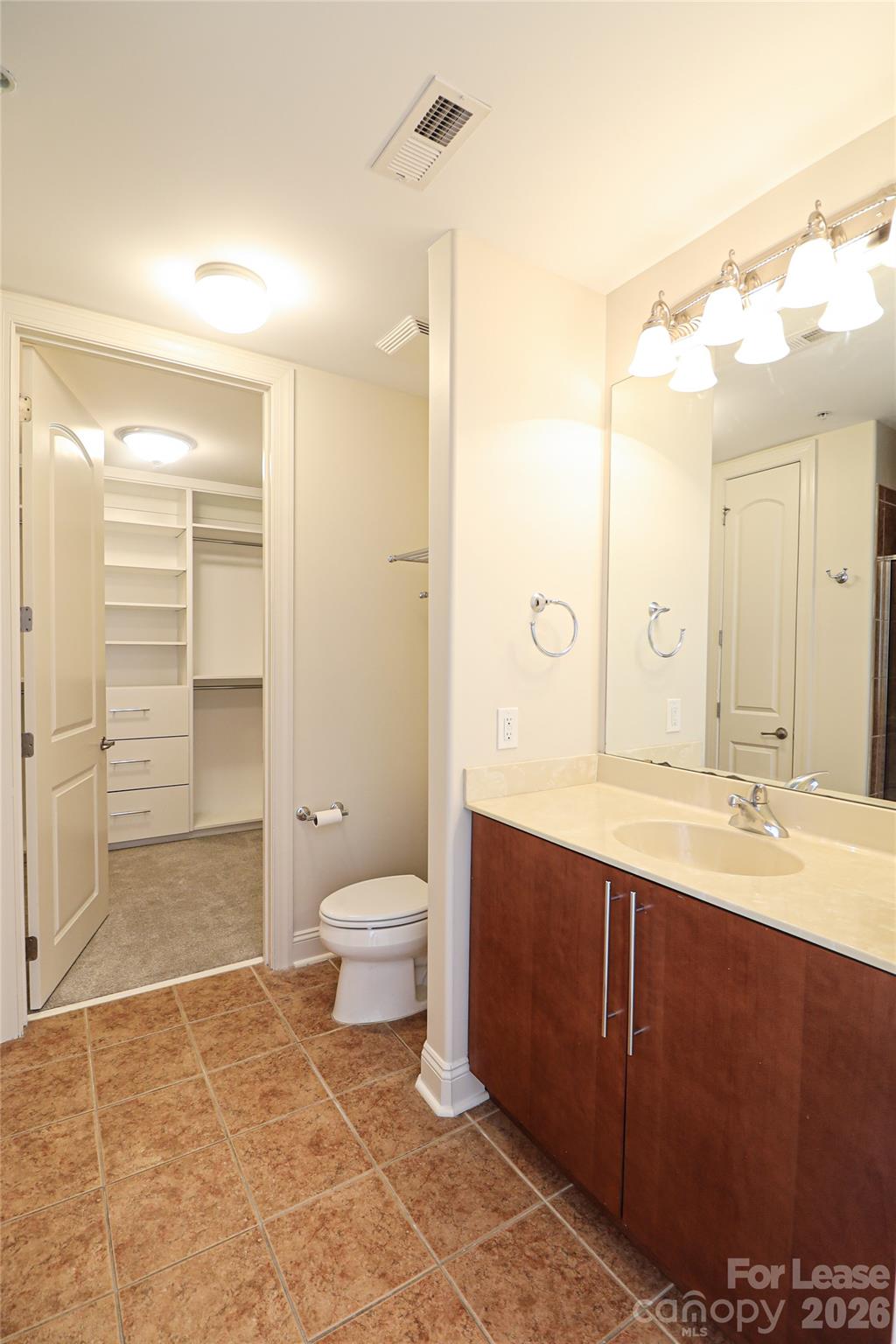 4625 Piedmont Row Drive 402 Property Photo 11