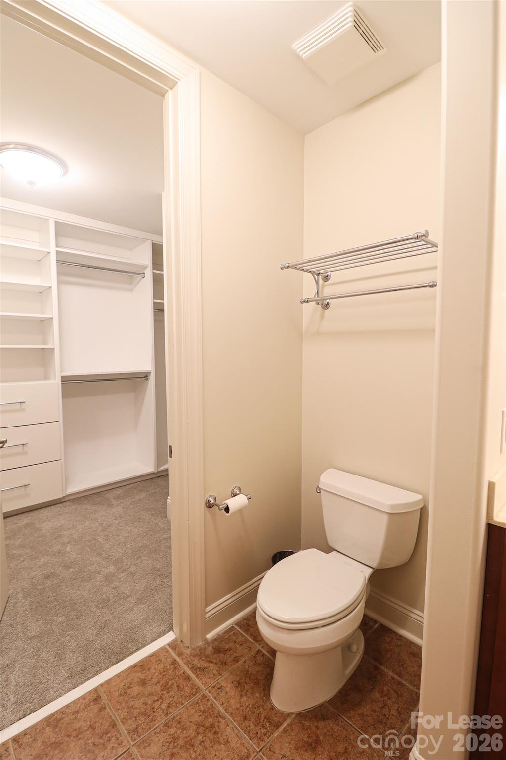 4625 Piedmont Row Drive 402 Property Photo 12