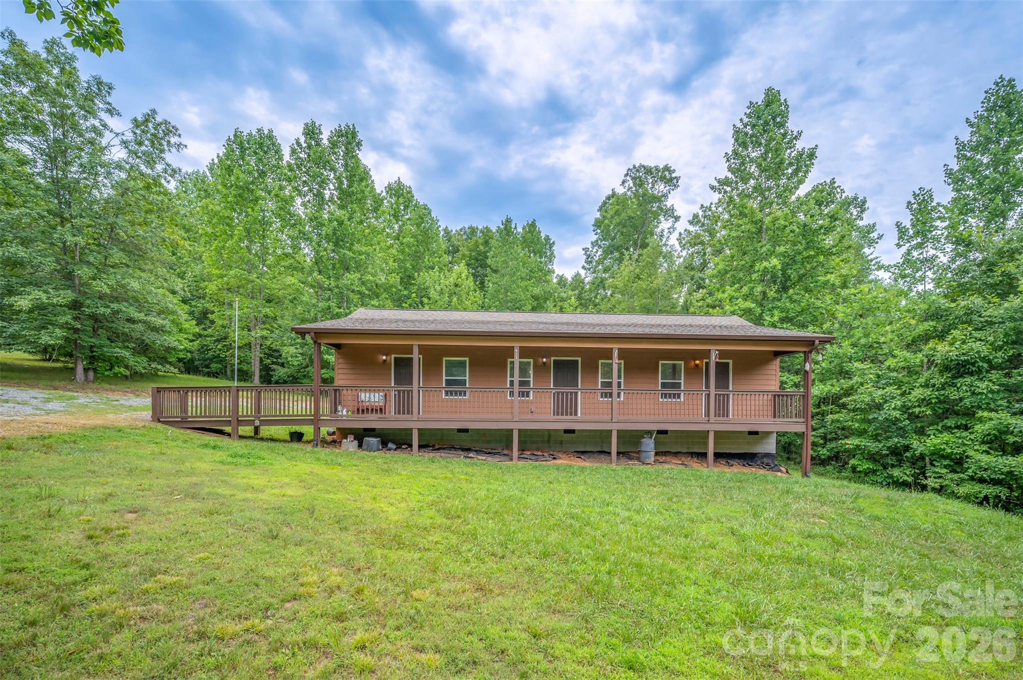 162 Sandstone Drive 193 Property Photo 2