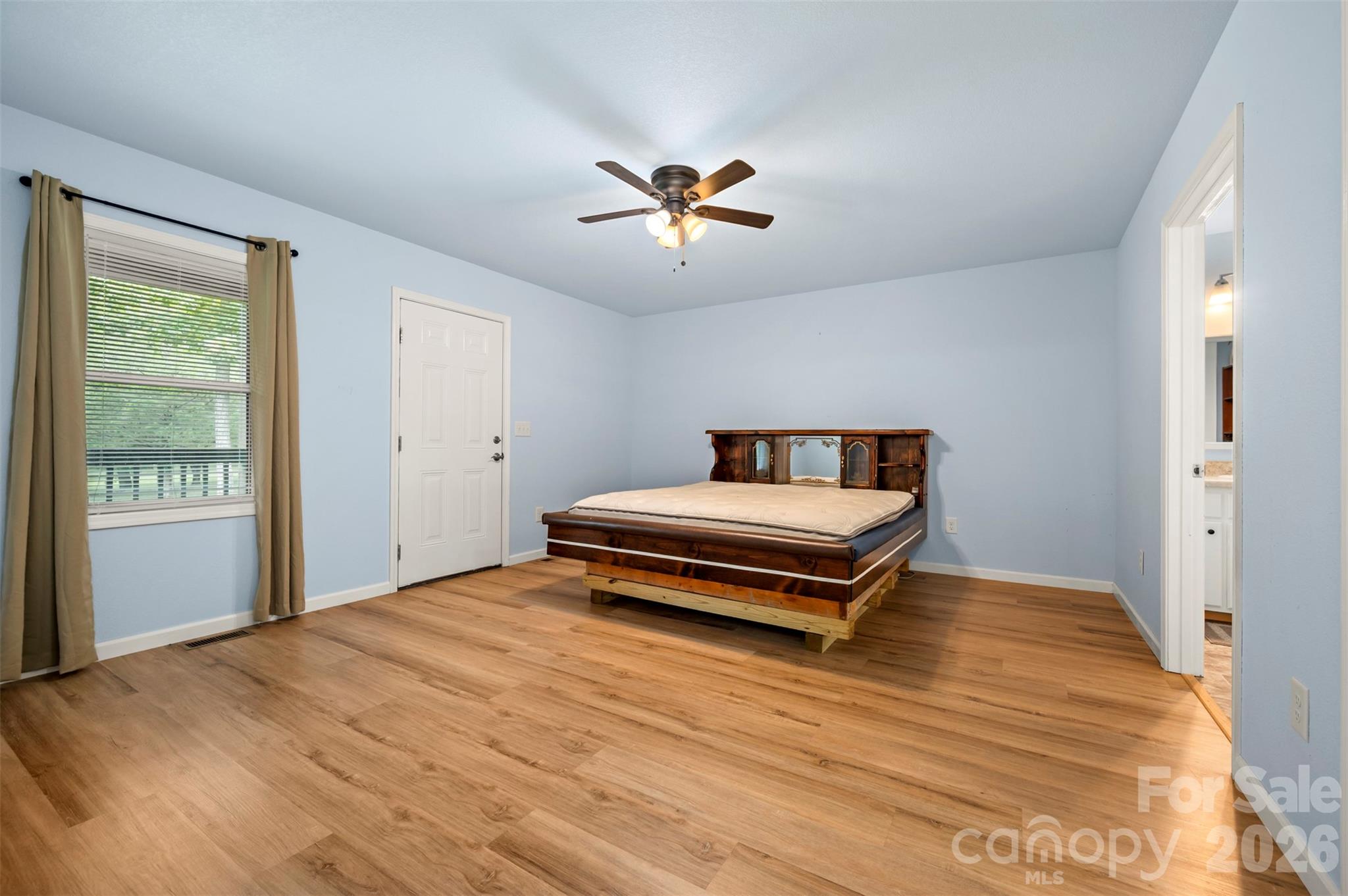 162 Sandstone Drive 193 Property Photo 10