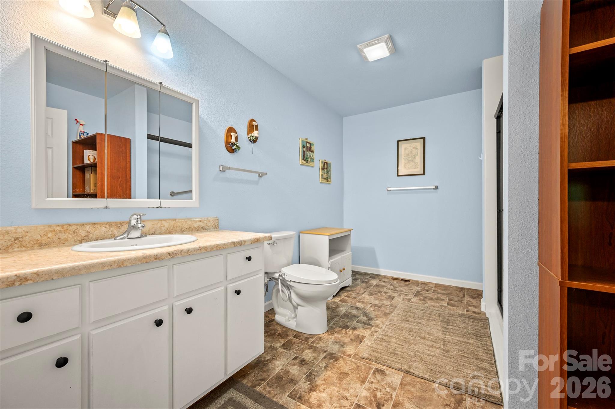 162 Sandstone Drive 193 Property Photo 13