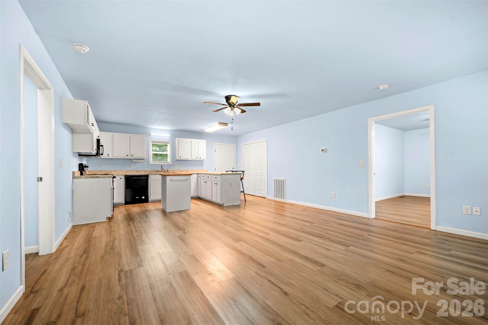 162 Sandstone Drive 193 Property Photo 16