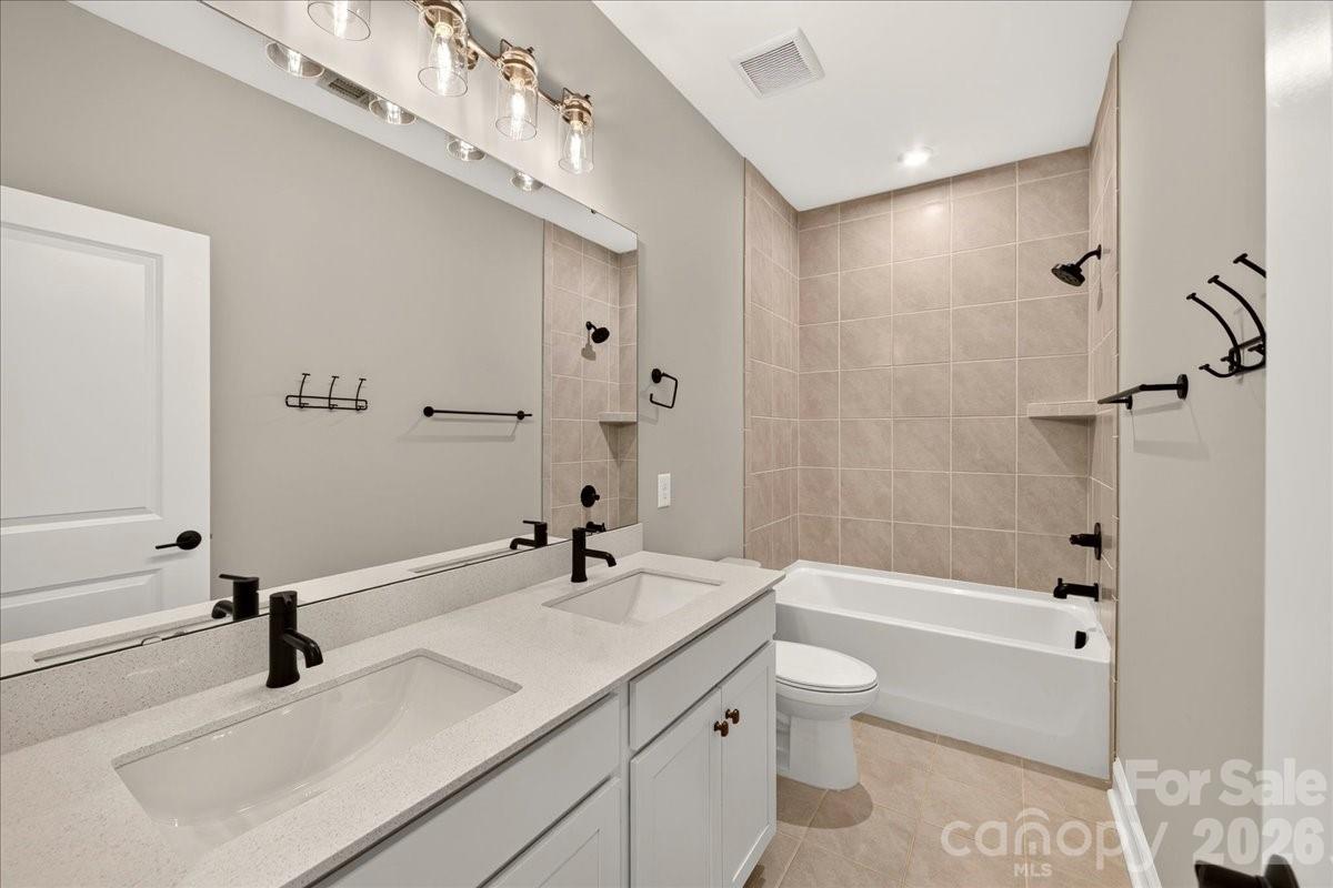 222 Lanyard Lane Property Photo 39