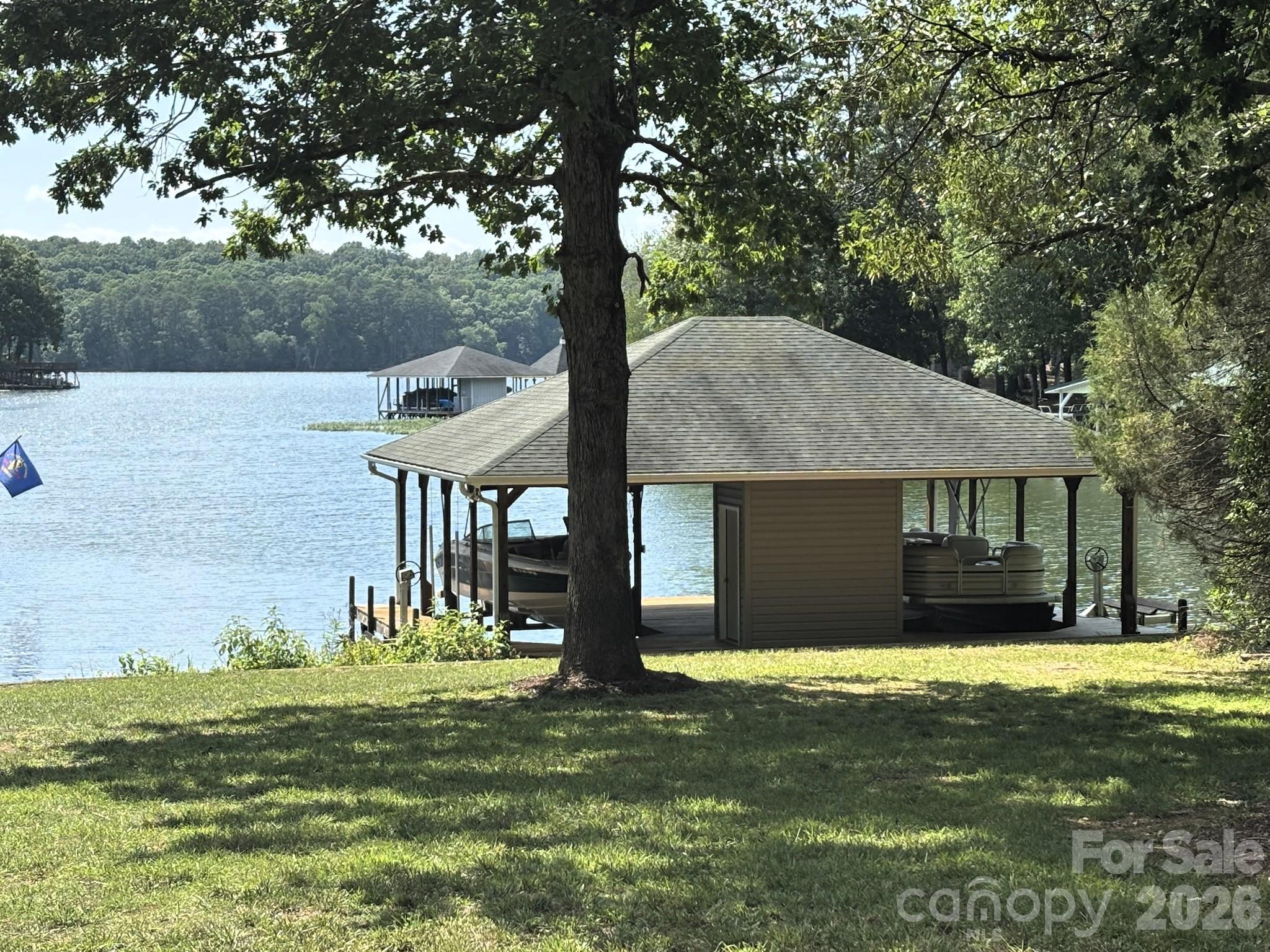 130 Canoe Court Property Photo 6