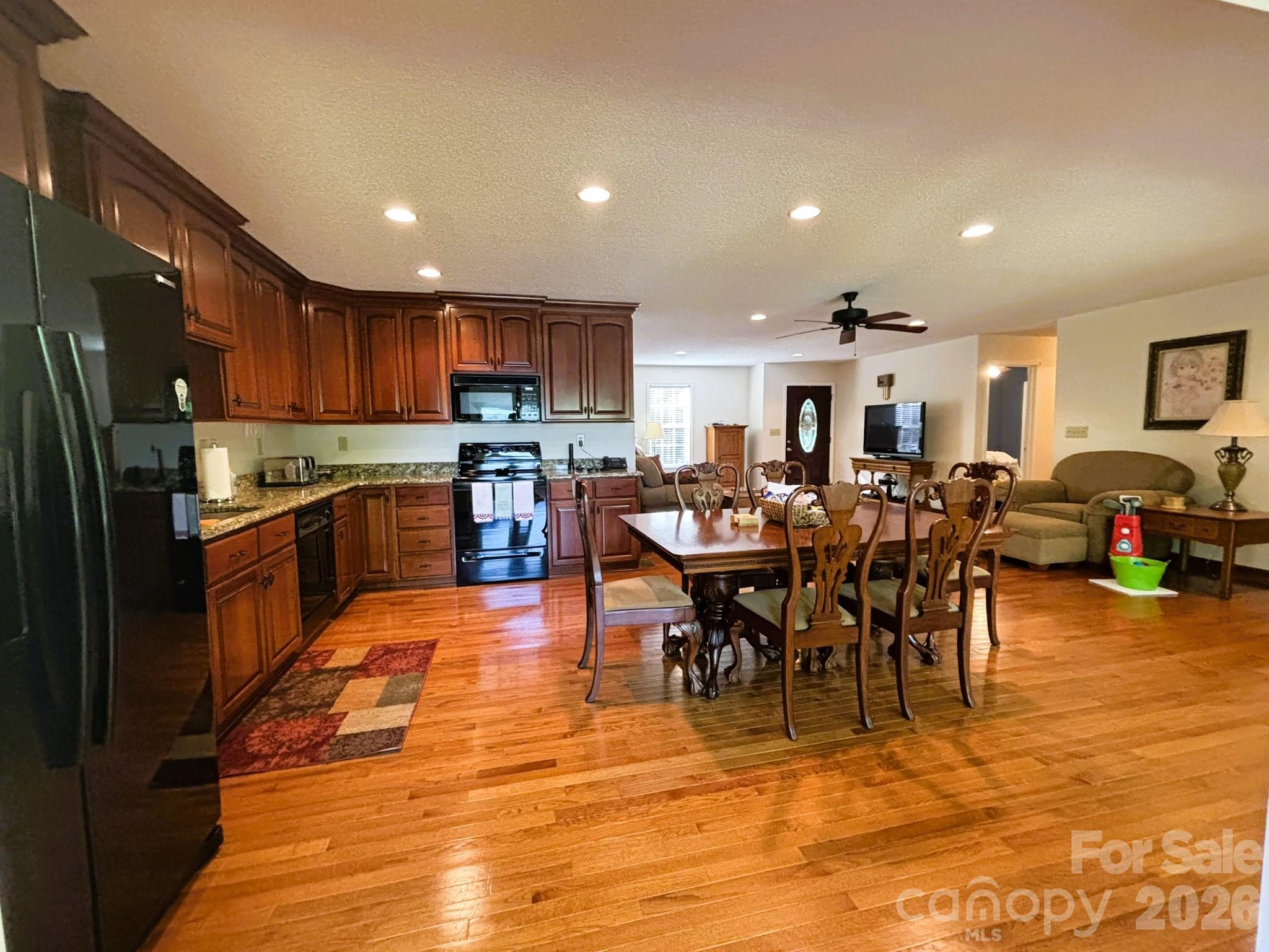130 Canoe Court Property Photo 10