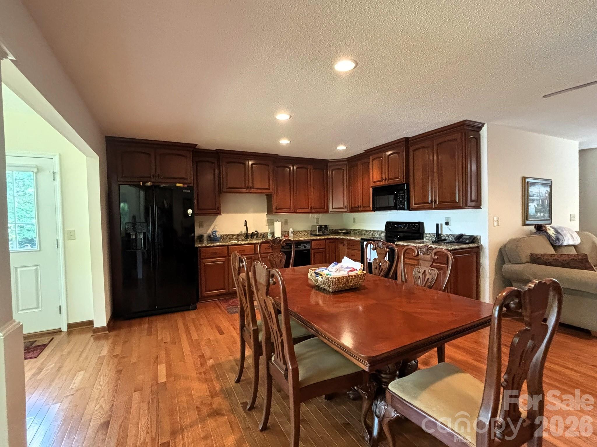 130 Canoe Court Property Photo 13
