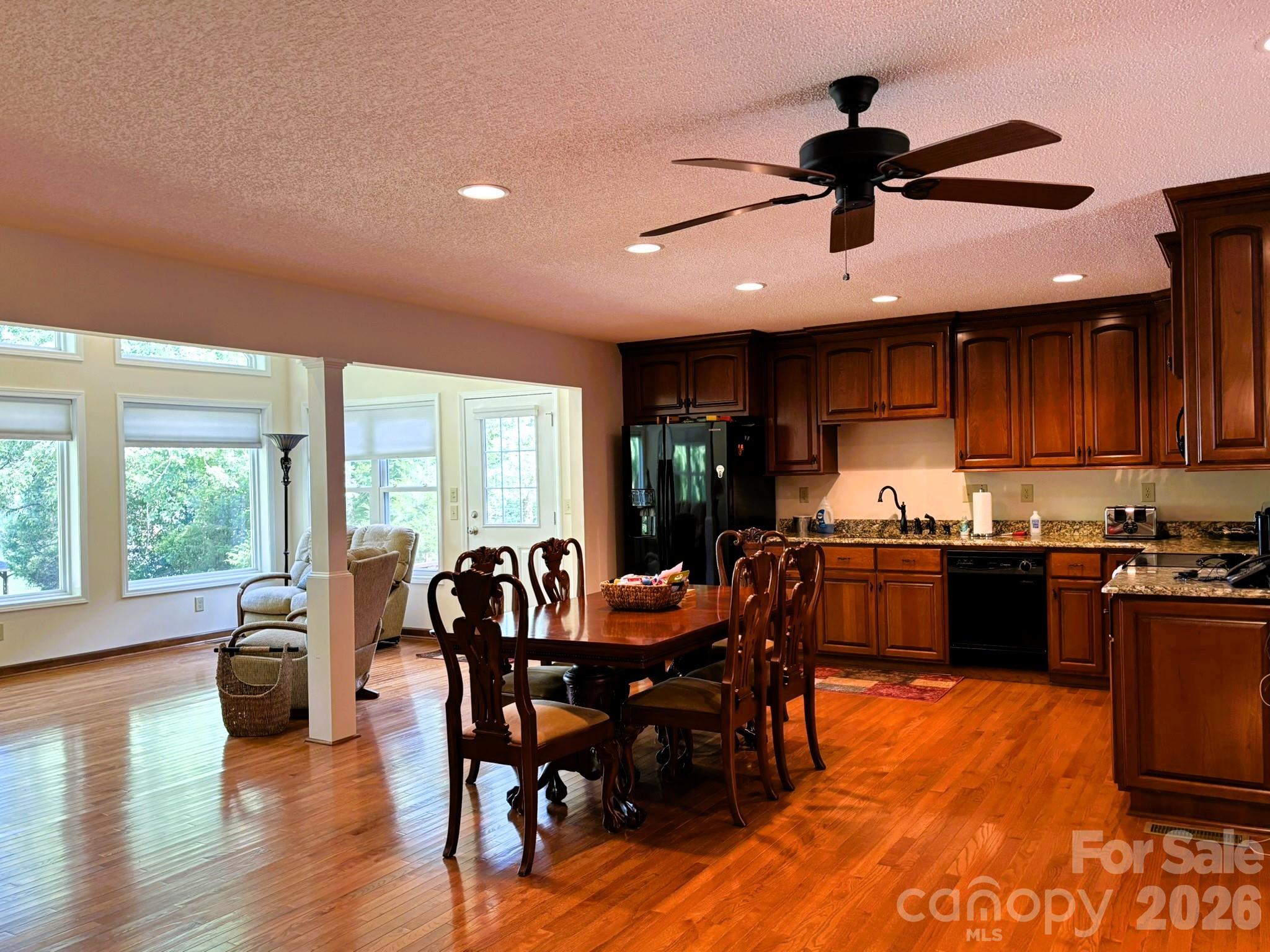 130 Canoe Court Property Photo 15