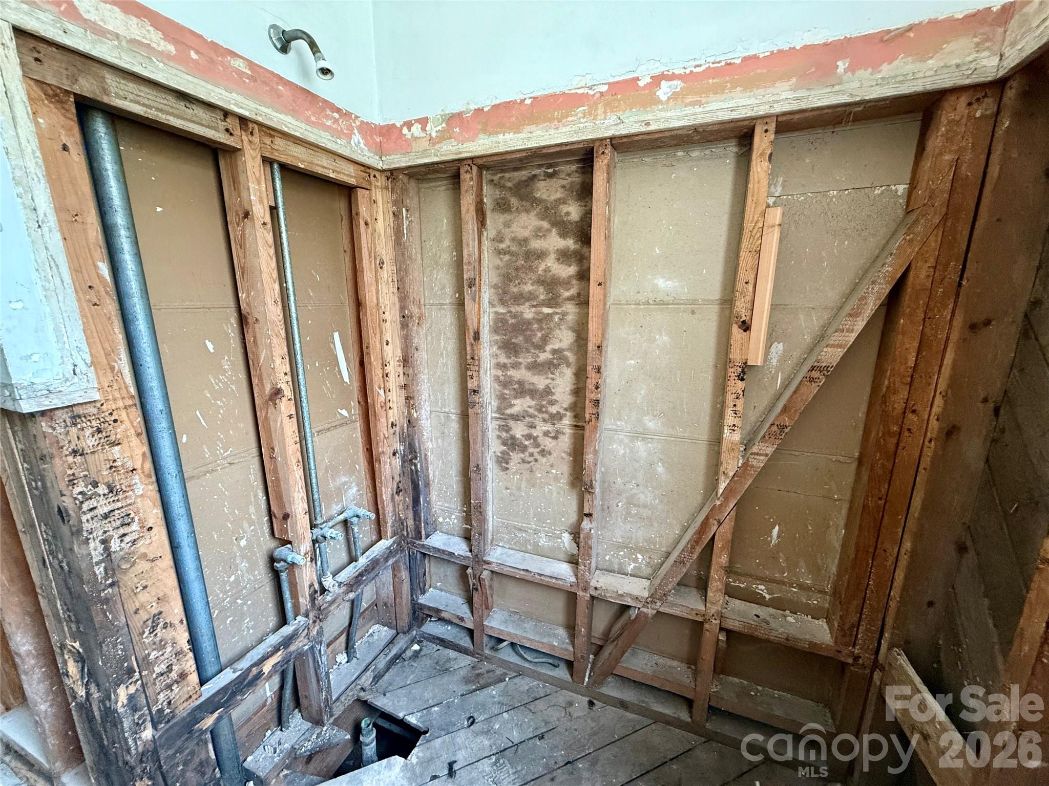 1400 Central Drive Property Photo 12