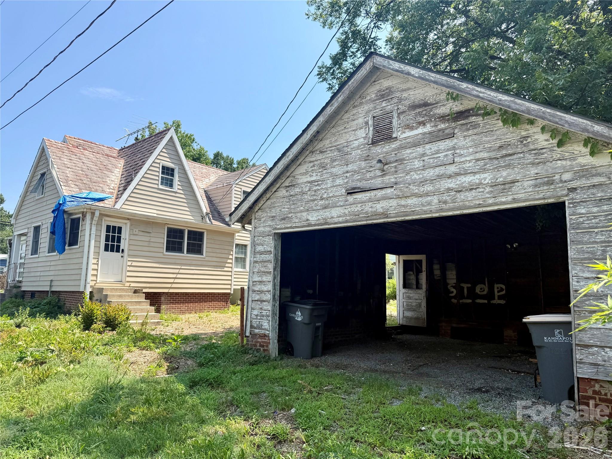 1400 Central Drive Property Photo 22