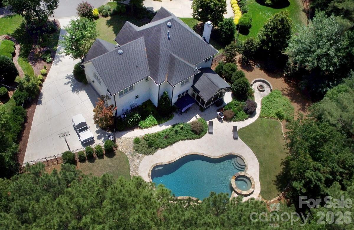 18719 Cannon Crossing Way Property Photo 1