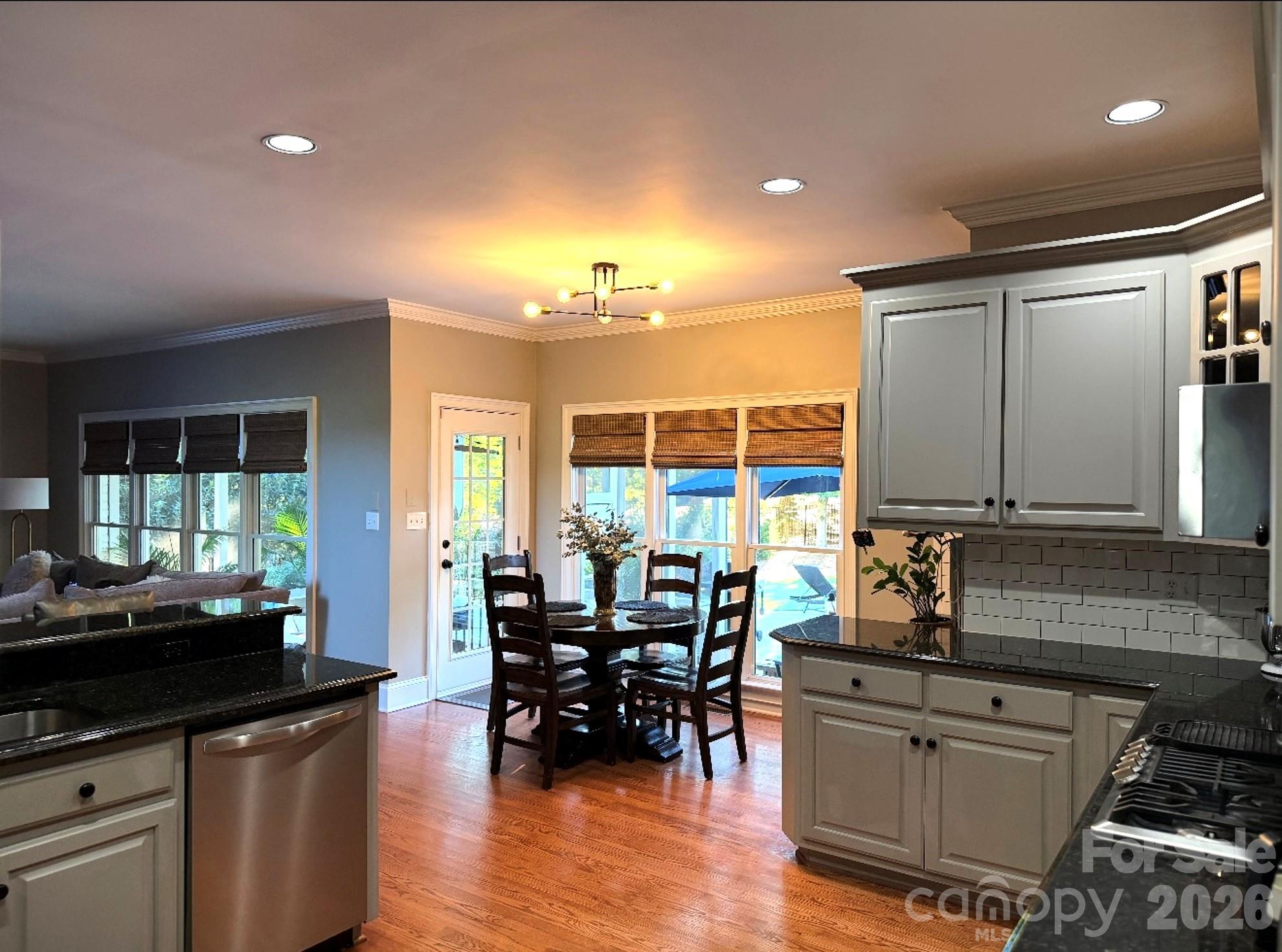 18719 Cannon Crossing Way Property Photo 9