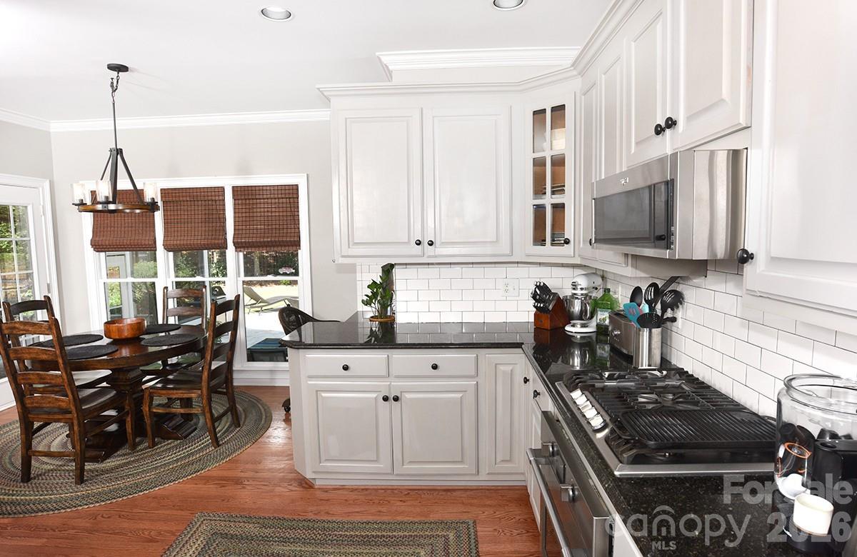18719 Cannon Crossing Way Property Photo 13