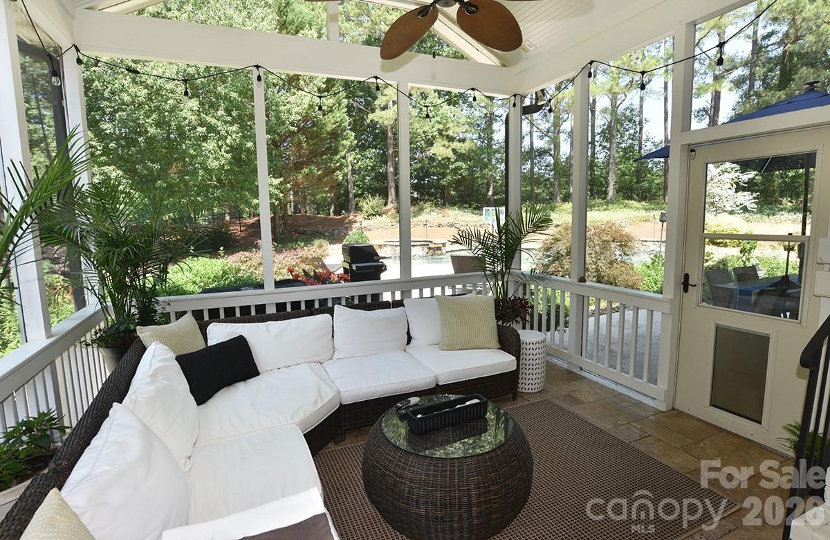 18719 Cannon Crossing Way Property Photo 32