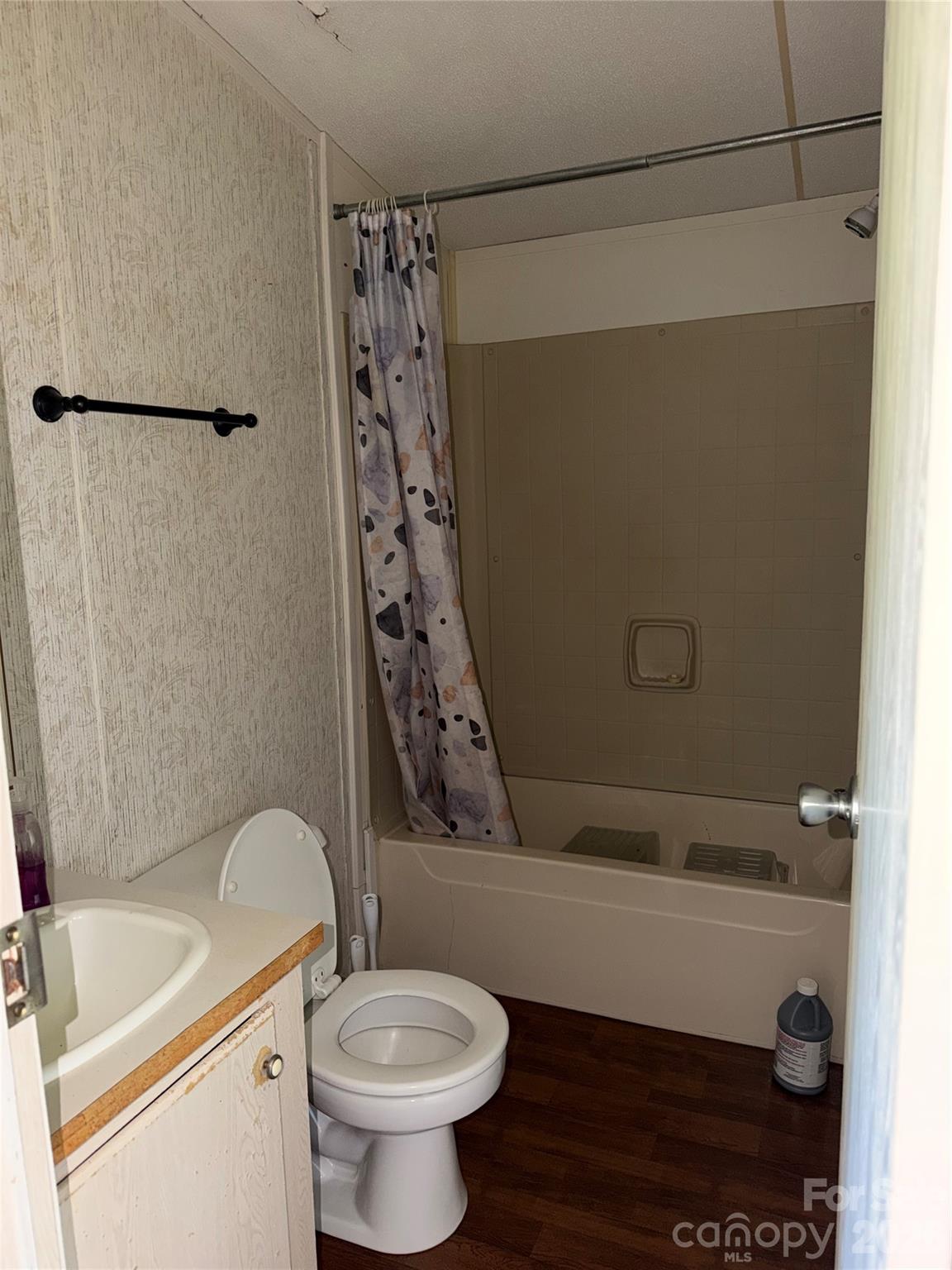 141 Goodman Road Property Photo 12