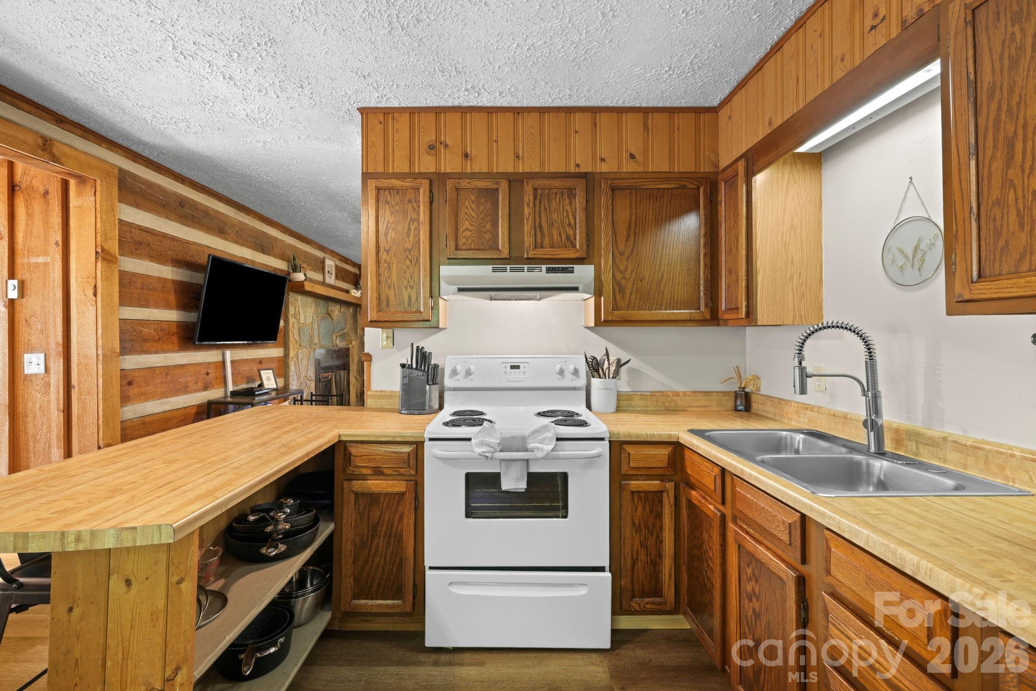 237 Biltmore Circle Property Photo 13