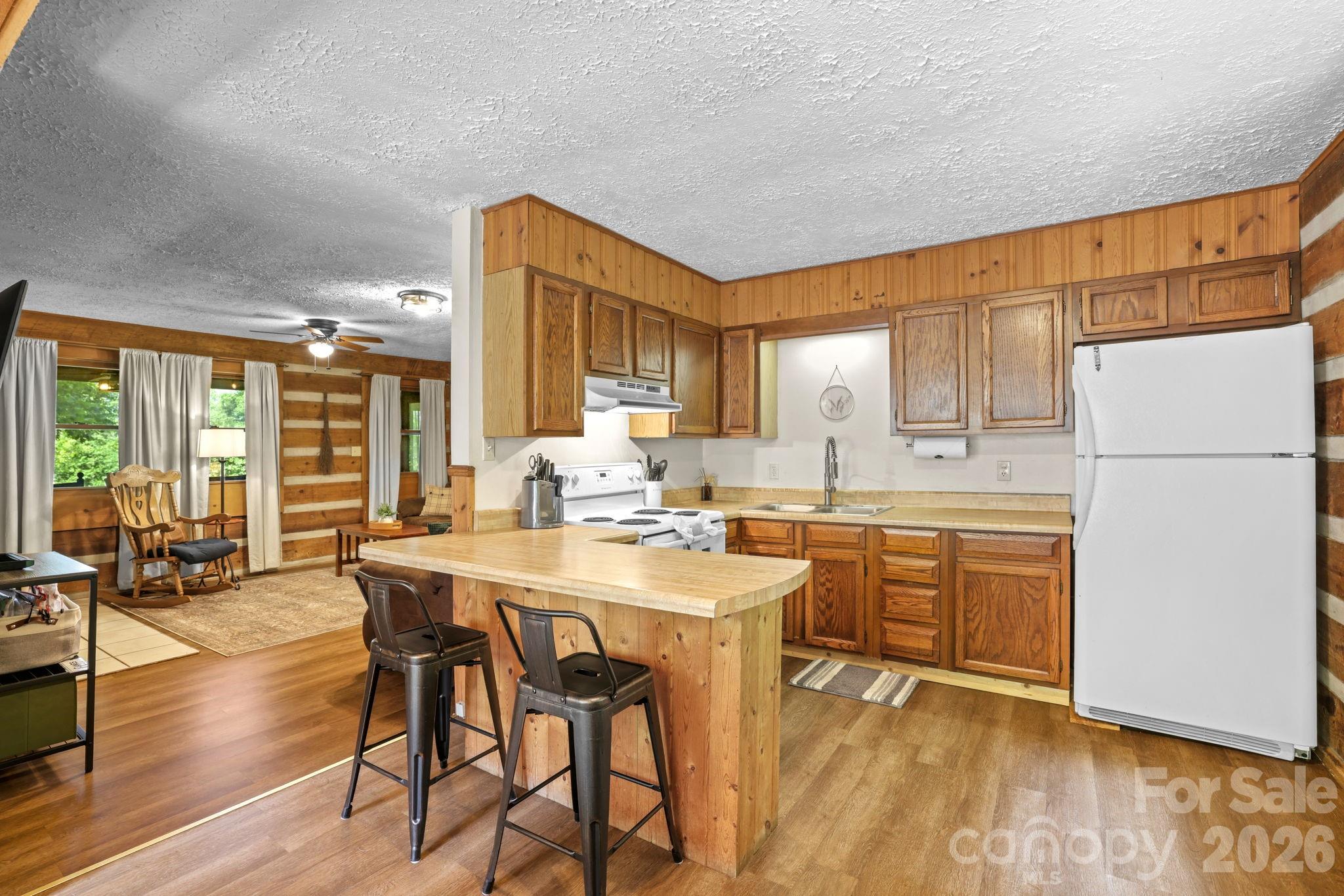 237 Biltmore Circle Property Photo 14