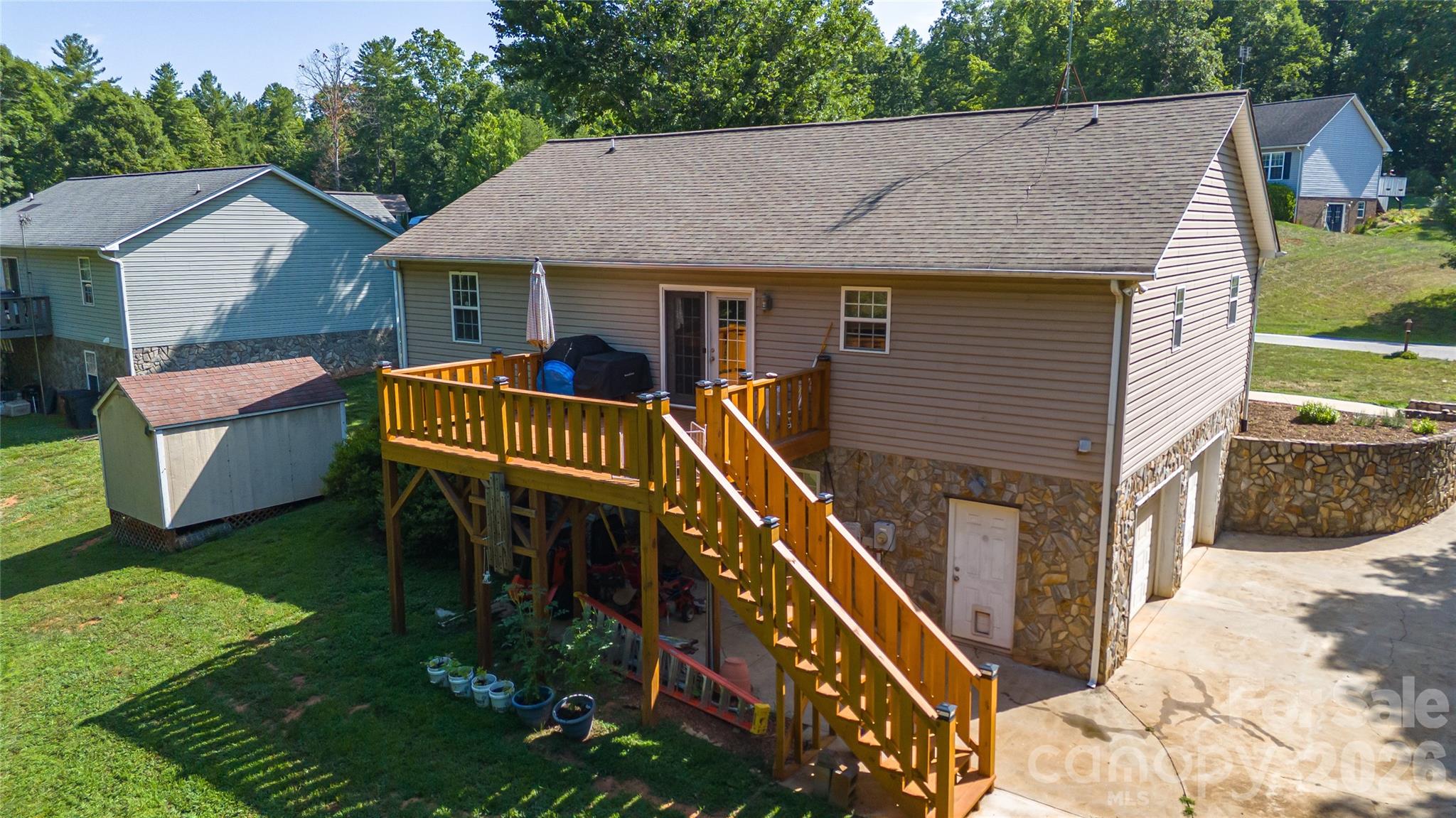 3611 Judea Drive Property Photo 4