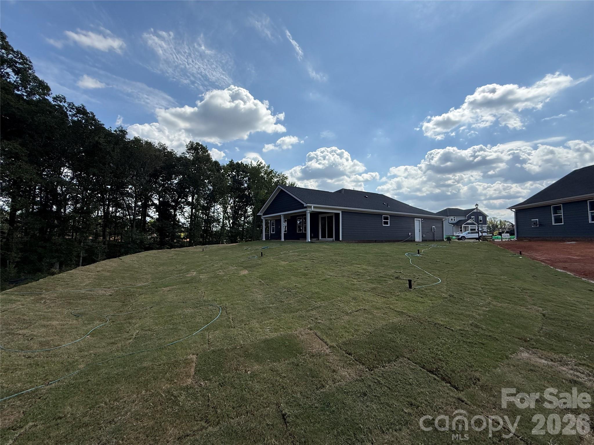 533 Creston Place Drive Property Photo 2