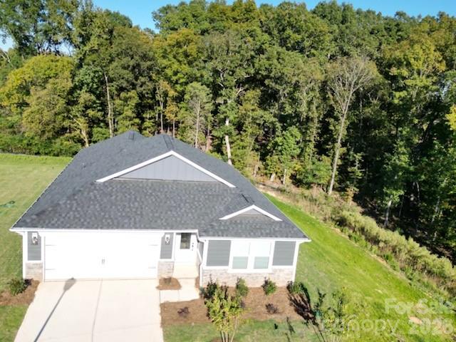 533 Creston Place Drive Property Photo 2