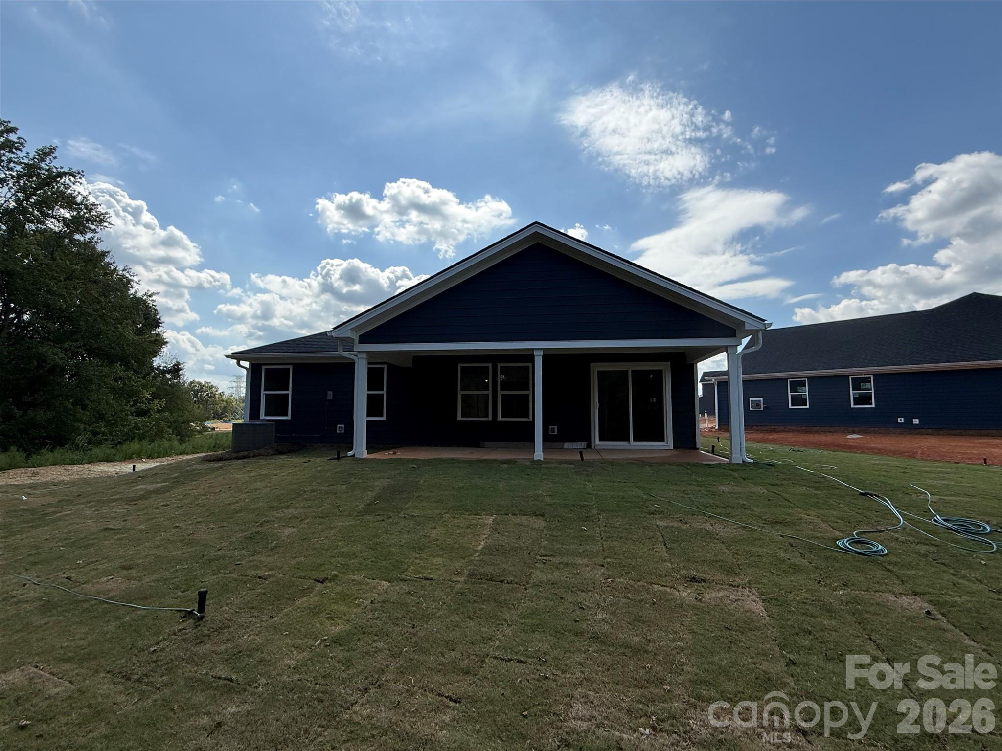 533 Creston Place Drive Property Photo 3