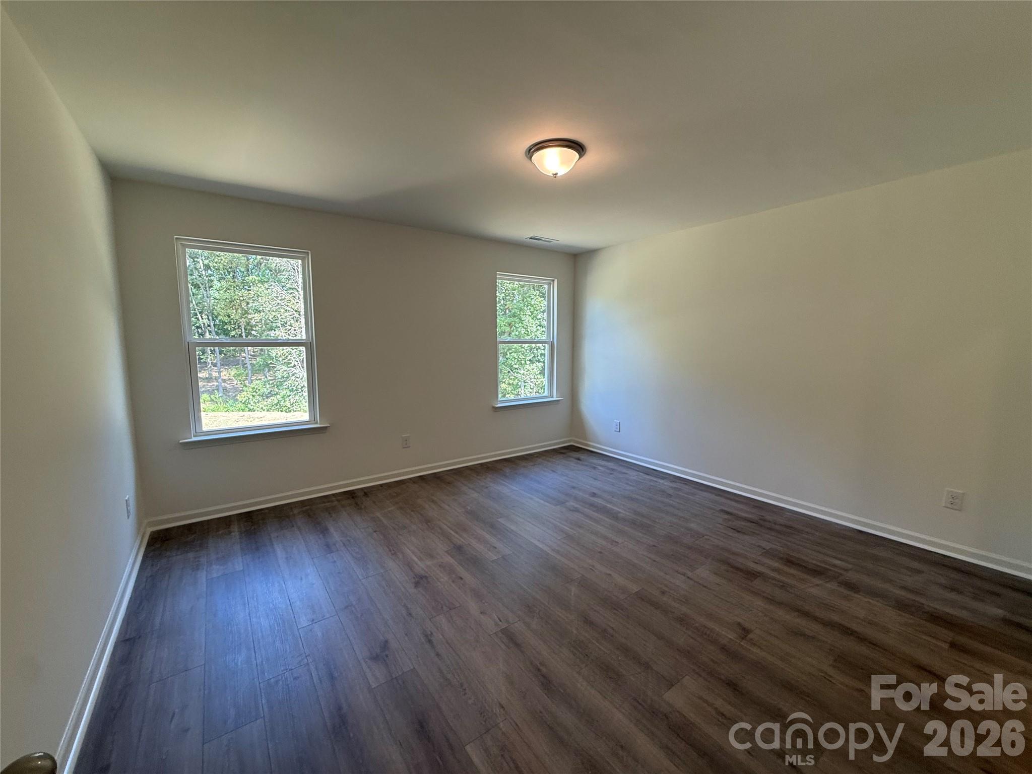 533 Creston Place Drive Property Photo 10