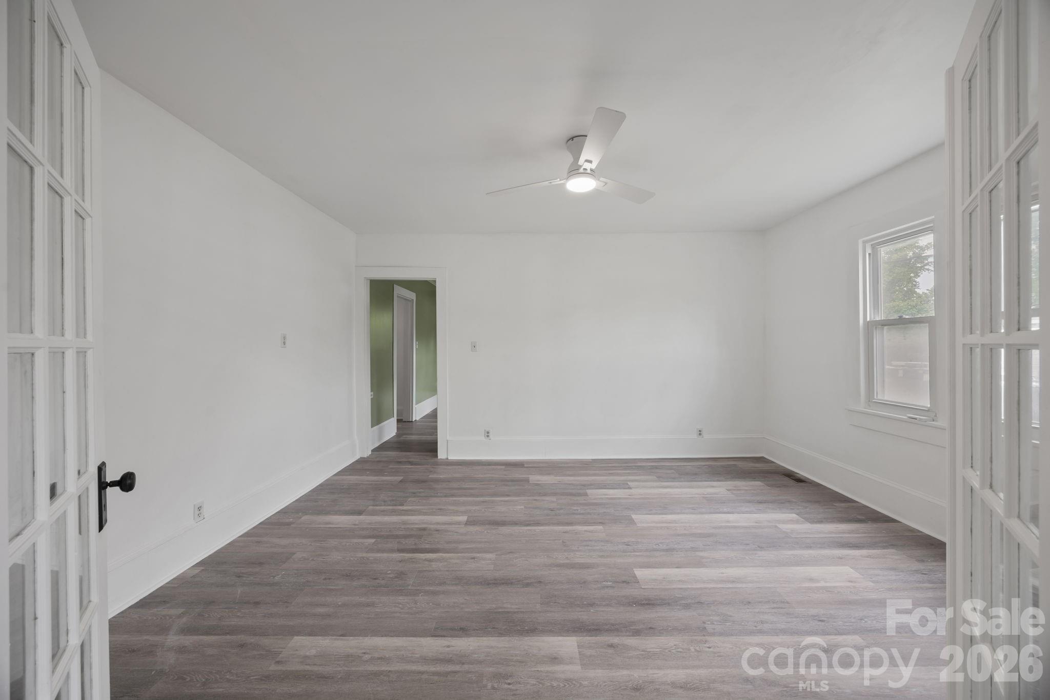 2407 N Main Street Property Photo 15