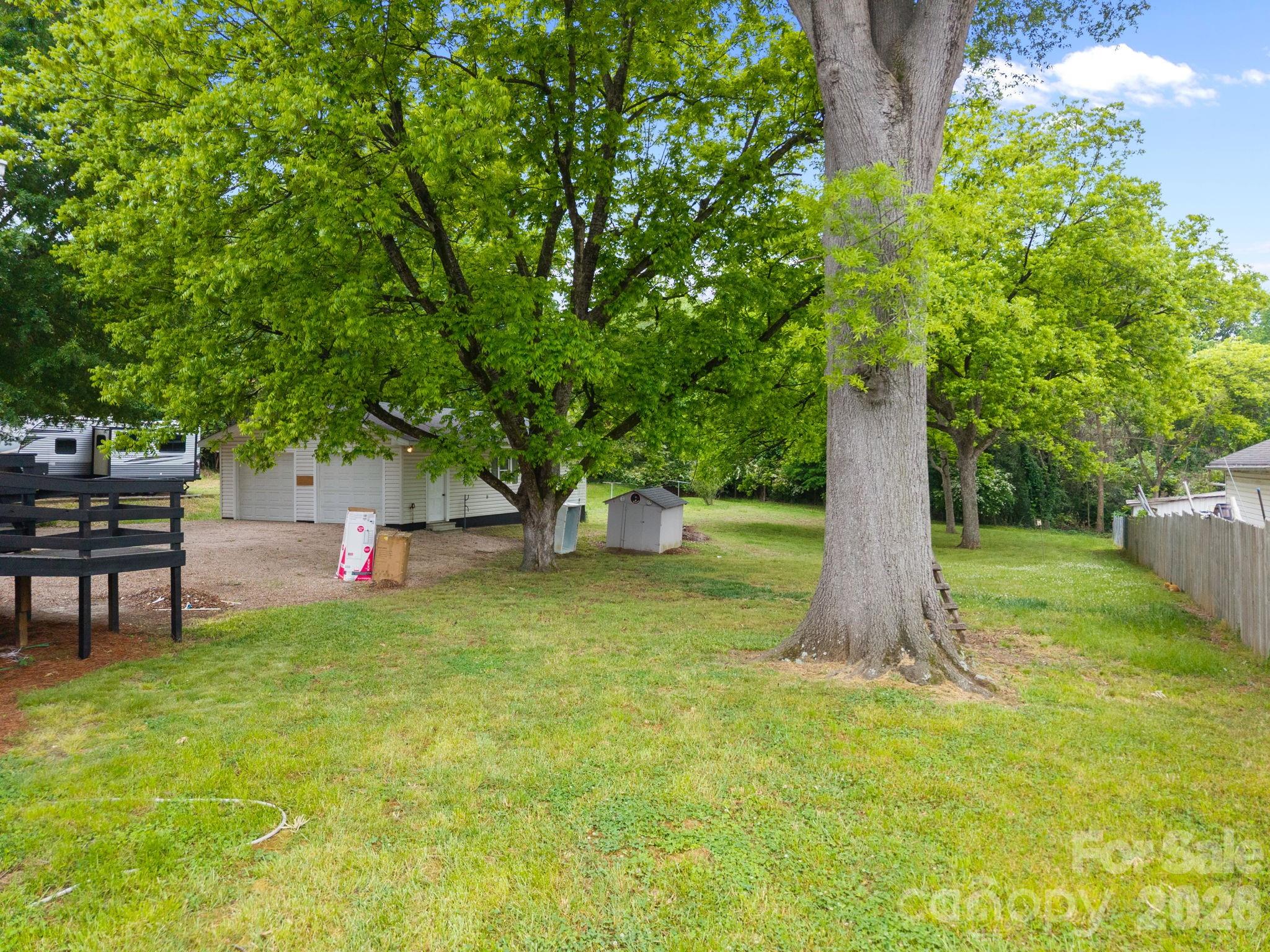 2407 N Main Street Property Photo 44