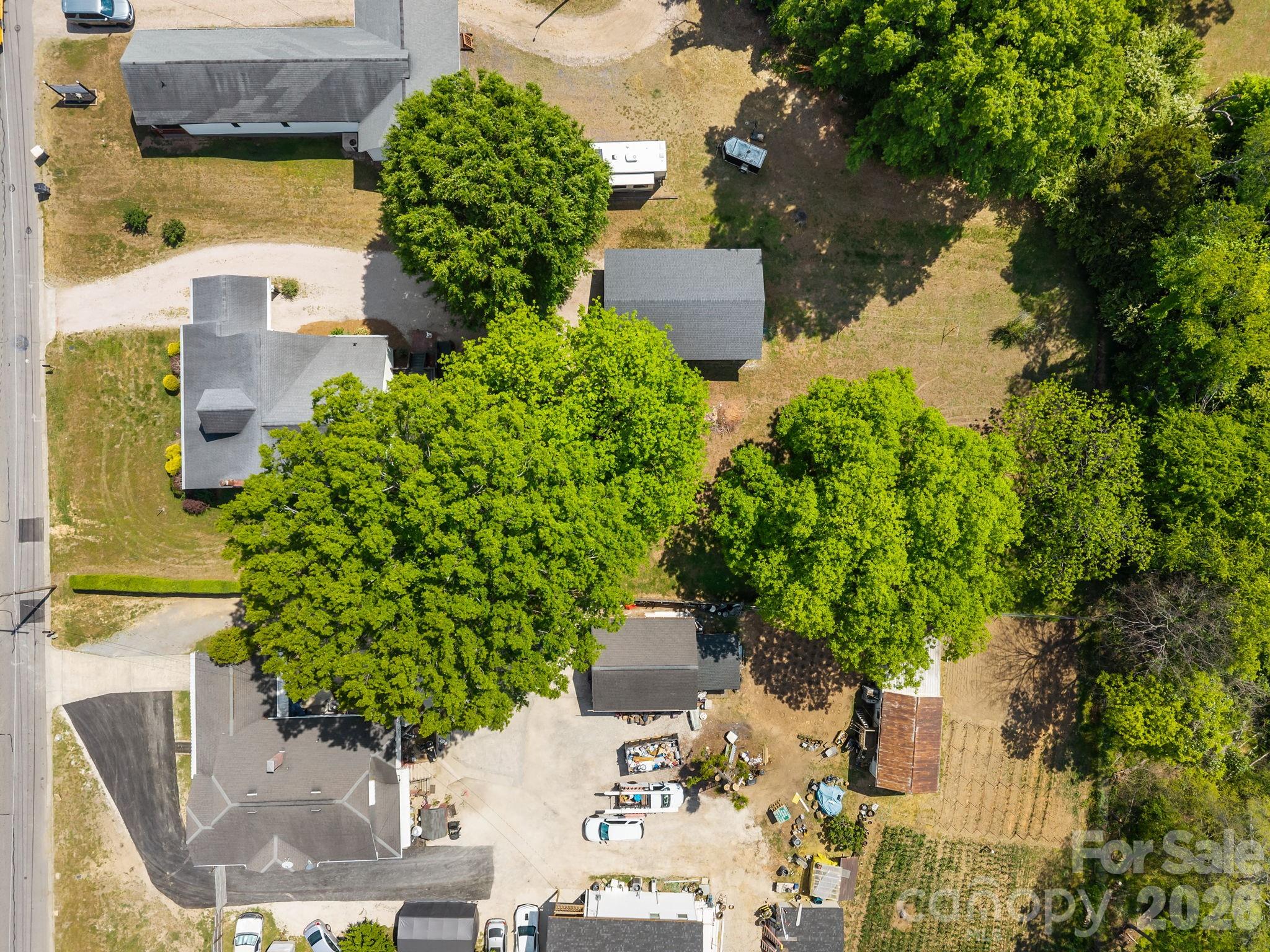 2407 N Main Street Property Photo 46