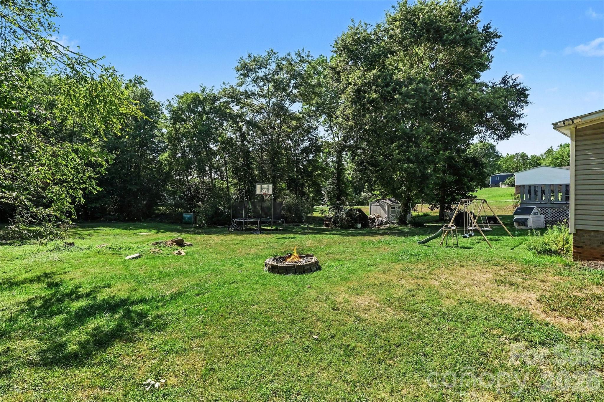 2246 Emerald Mine Road Property Photo 5