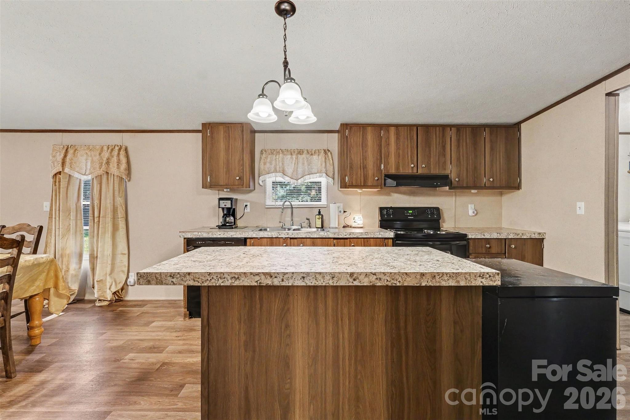2246 Emerald Mine Road Property Photo 10