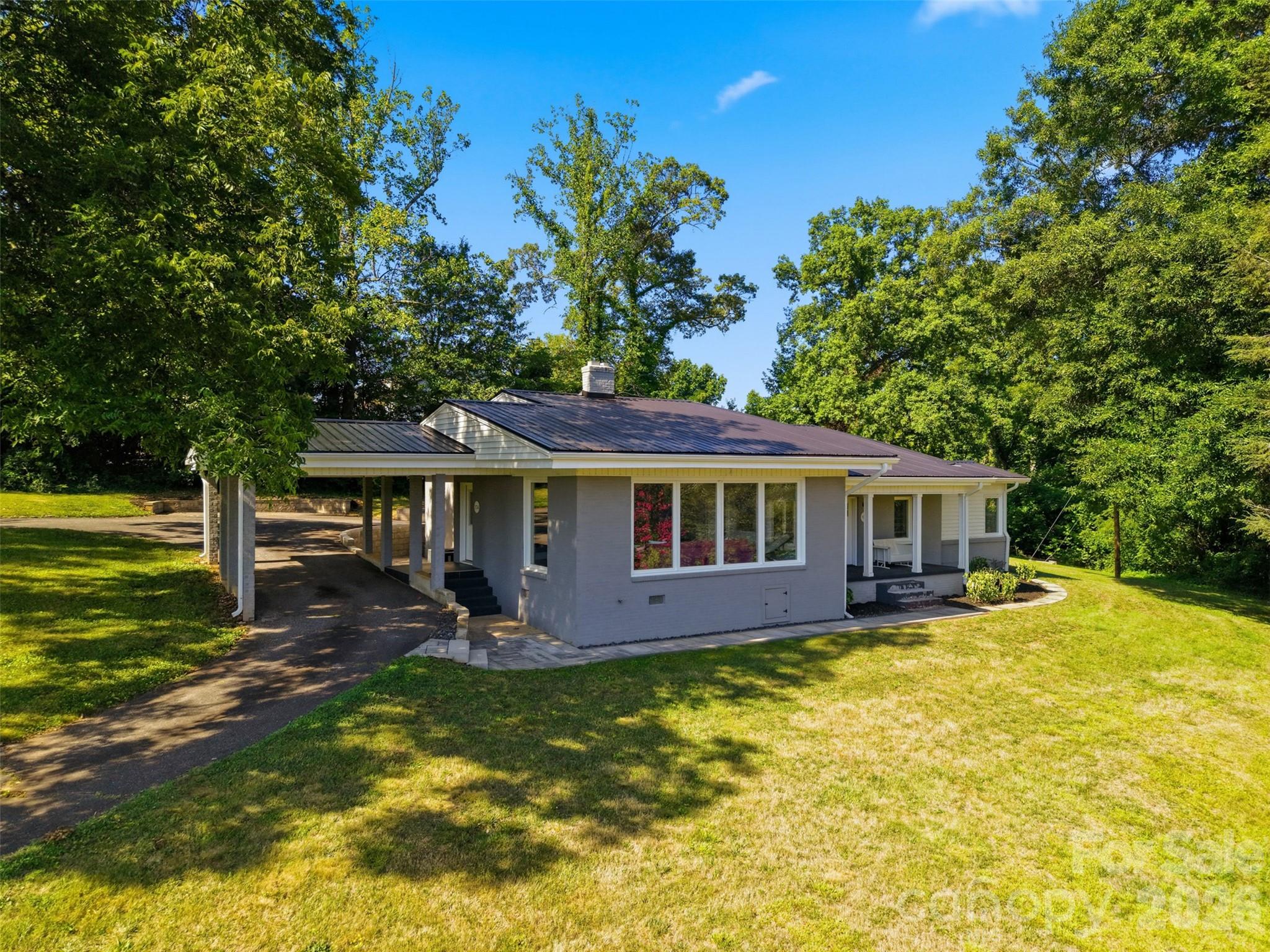 104 31st Avenue Property Photo 1