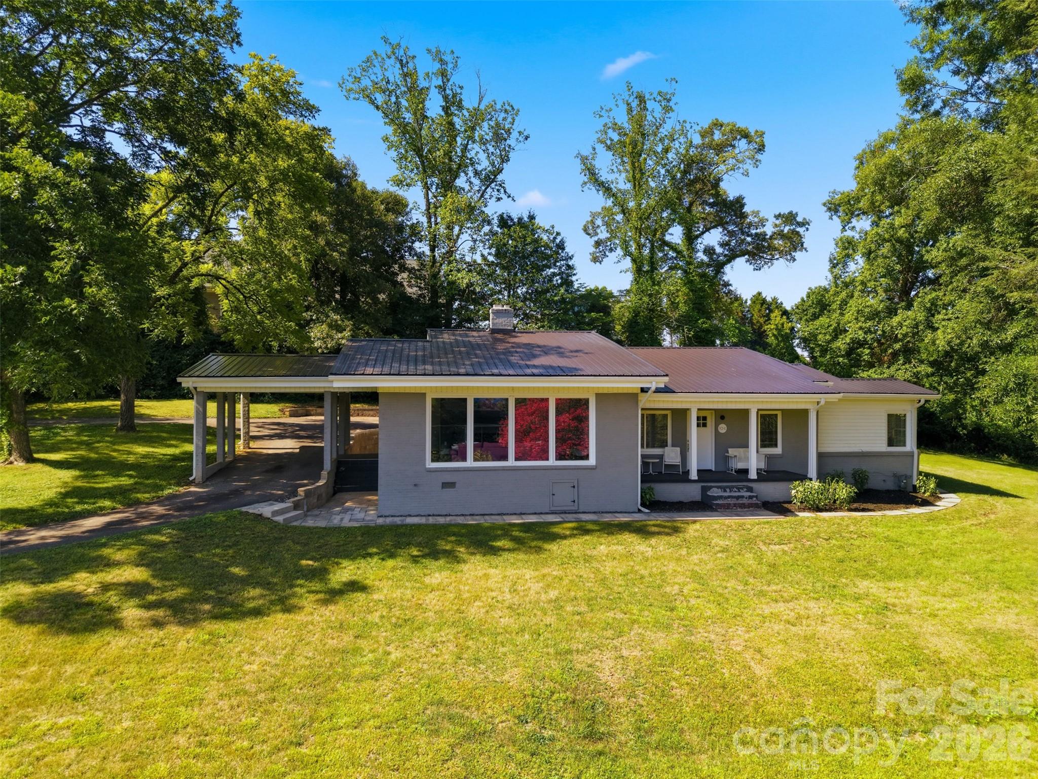 104 31st Avenue Property Photo 2