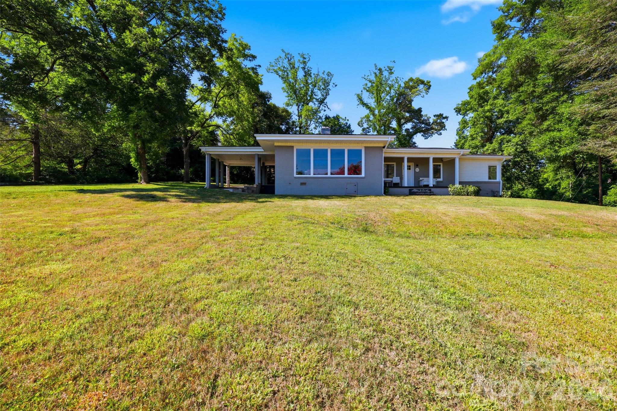 104 31st Avenue Property Photo 3