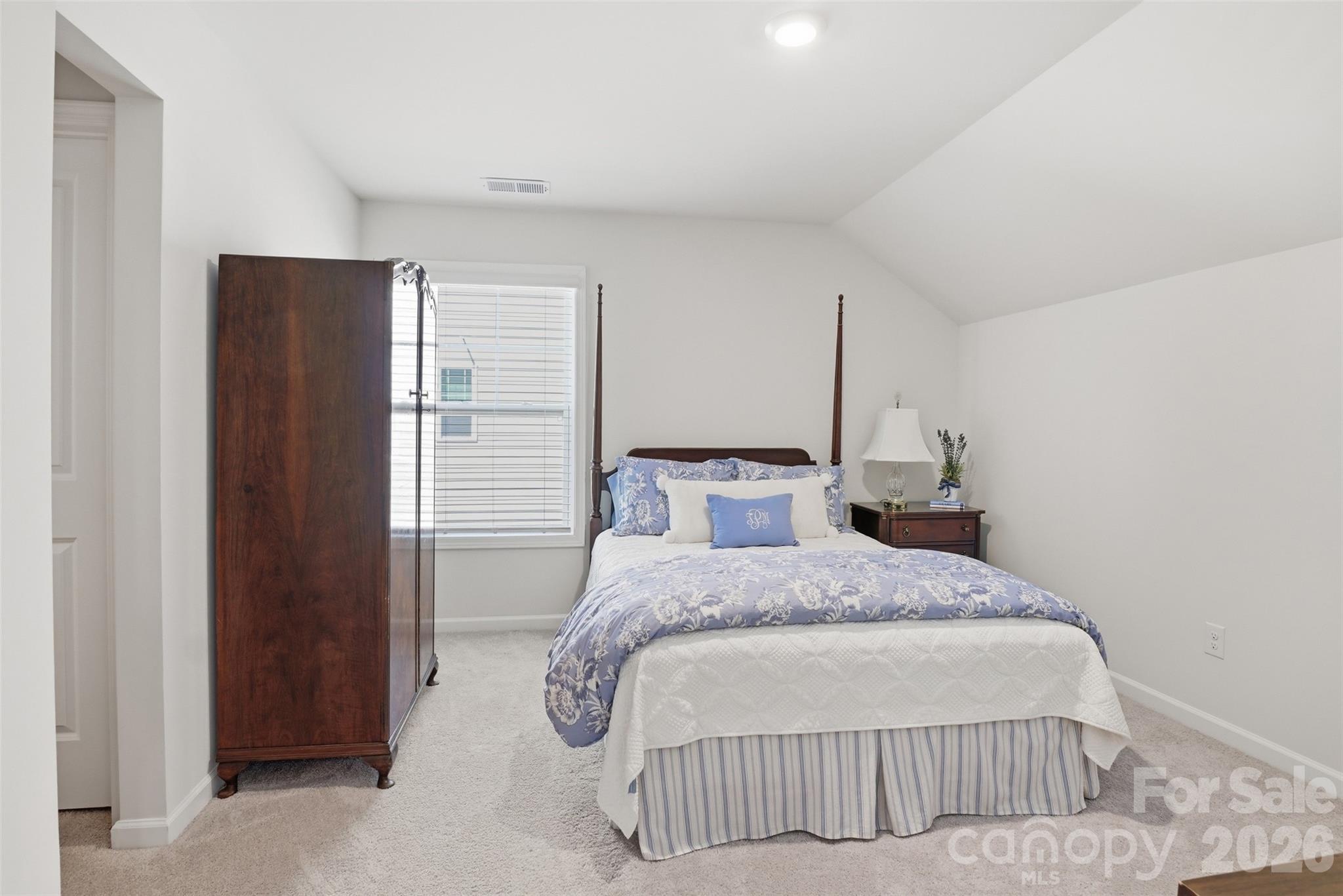 141 Rhuidean Court Property Photo 24