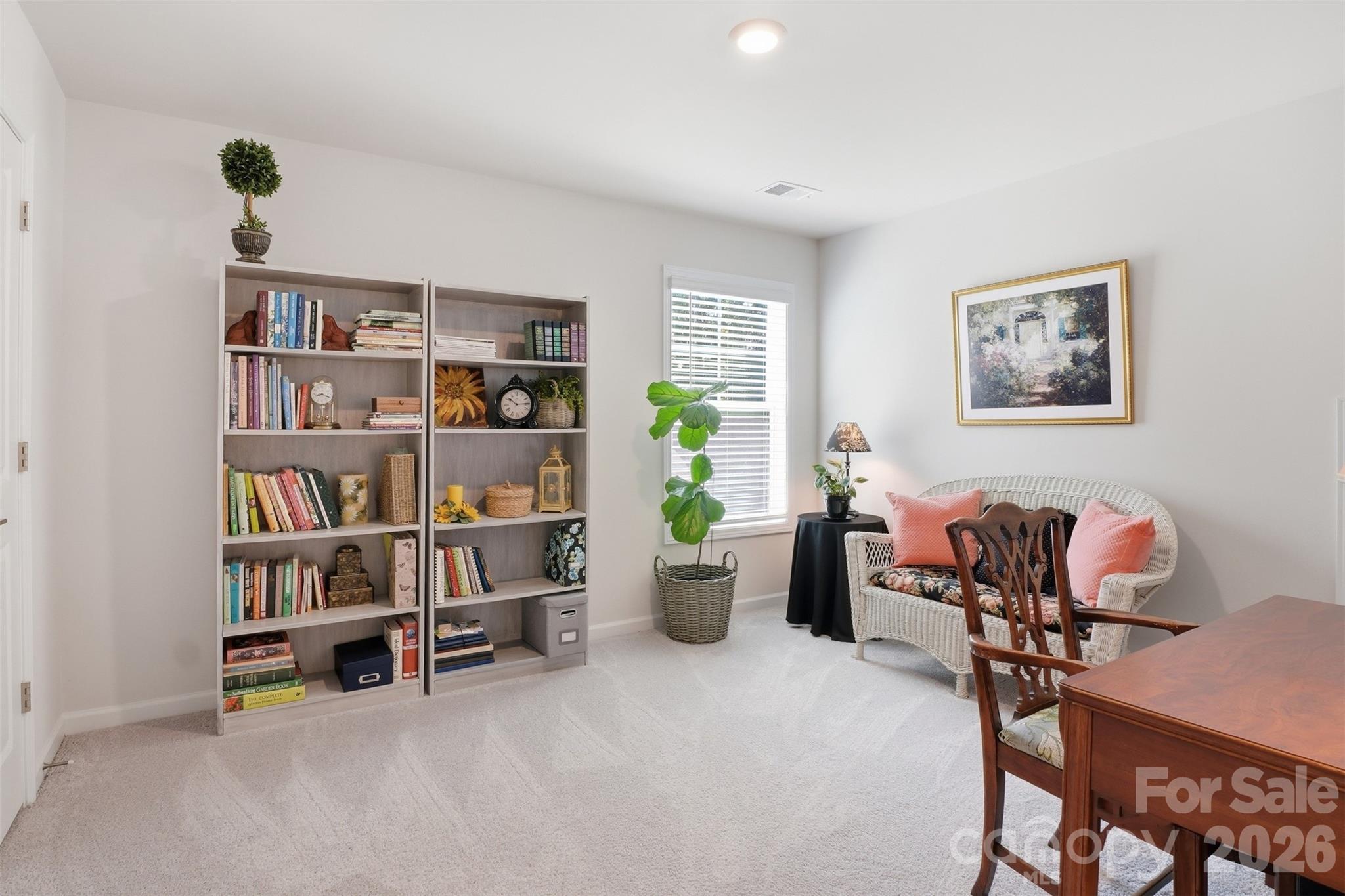 141 Rhuidean Court Property Photo 28