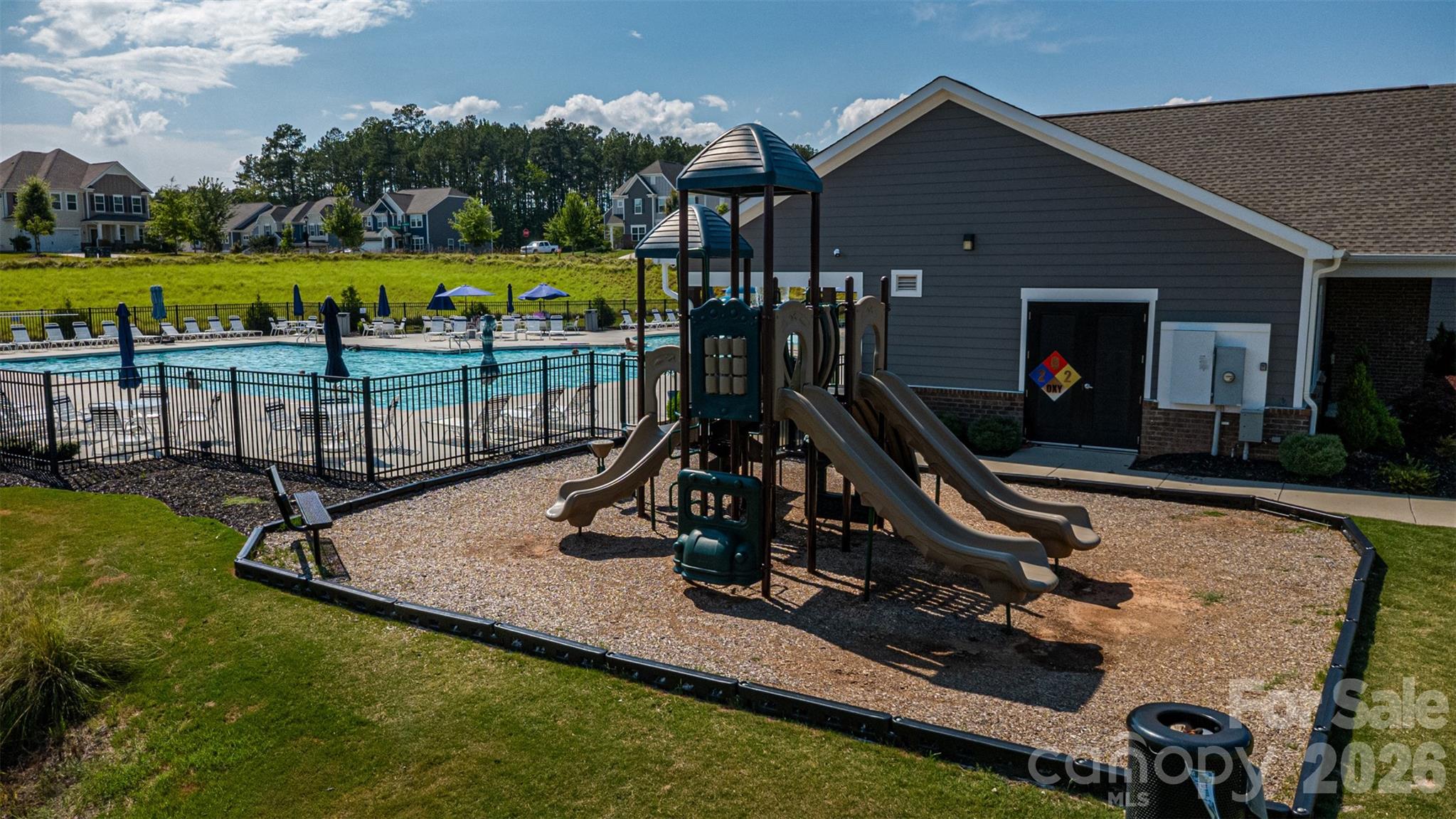 141 Rhuidean Court Property Photo 39