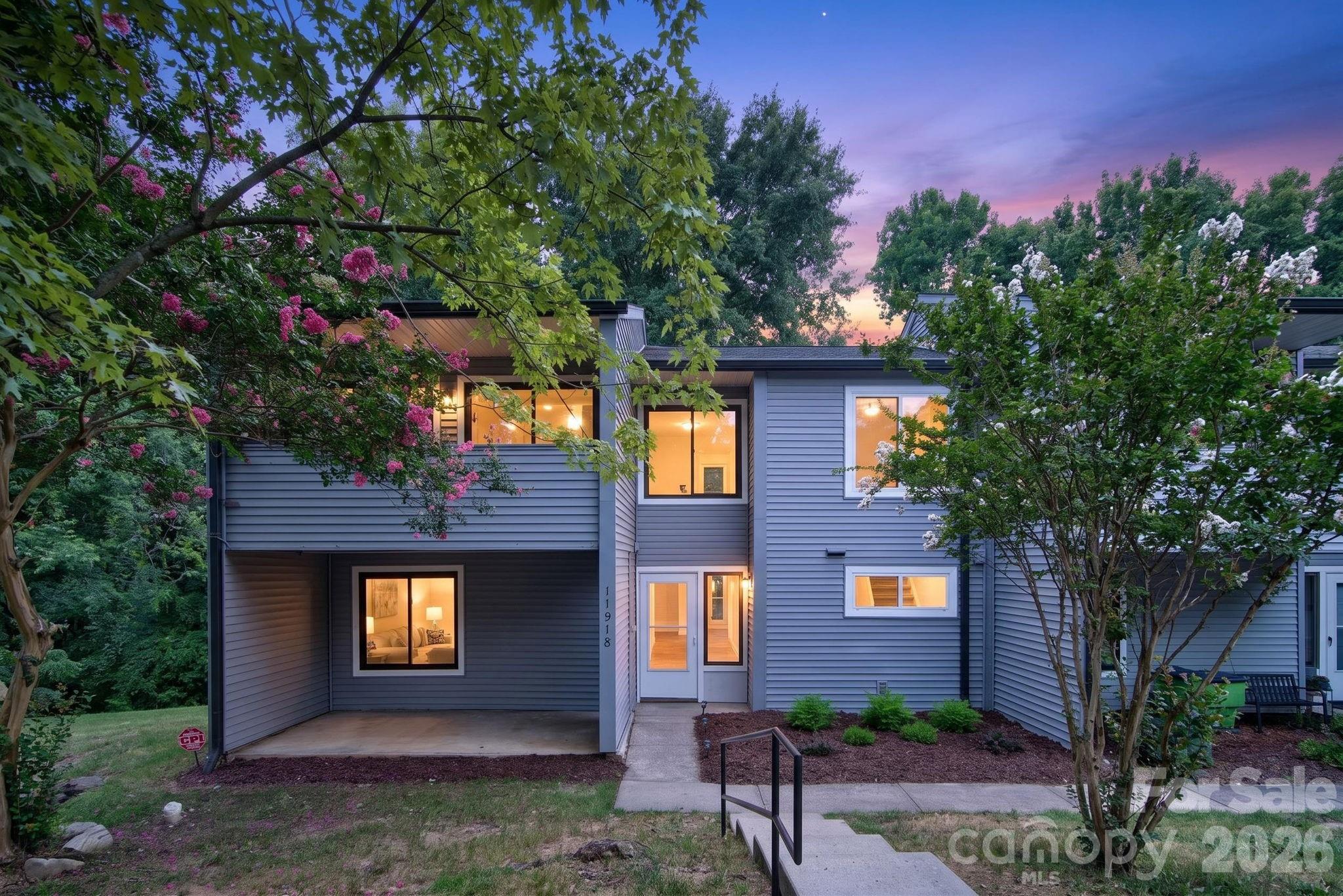 11518 Turn Stone Court Property Photo 1