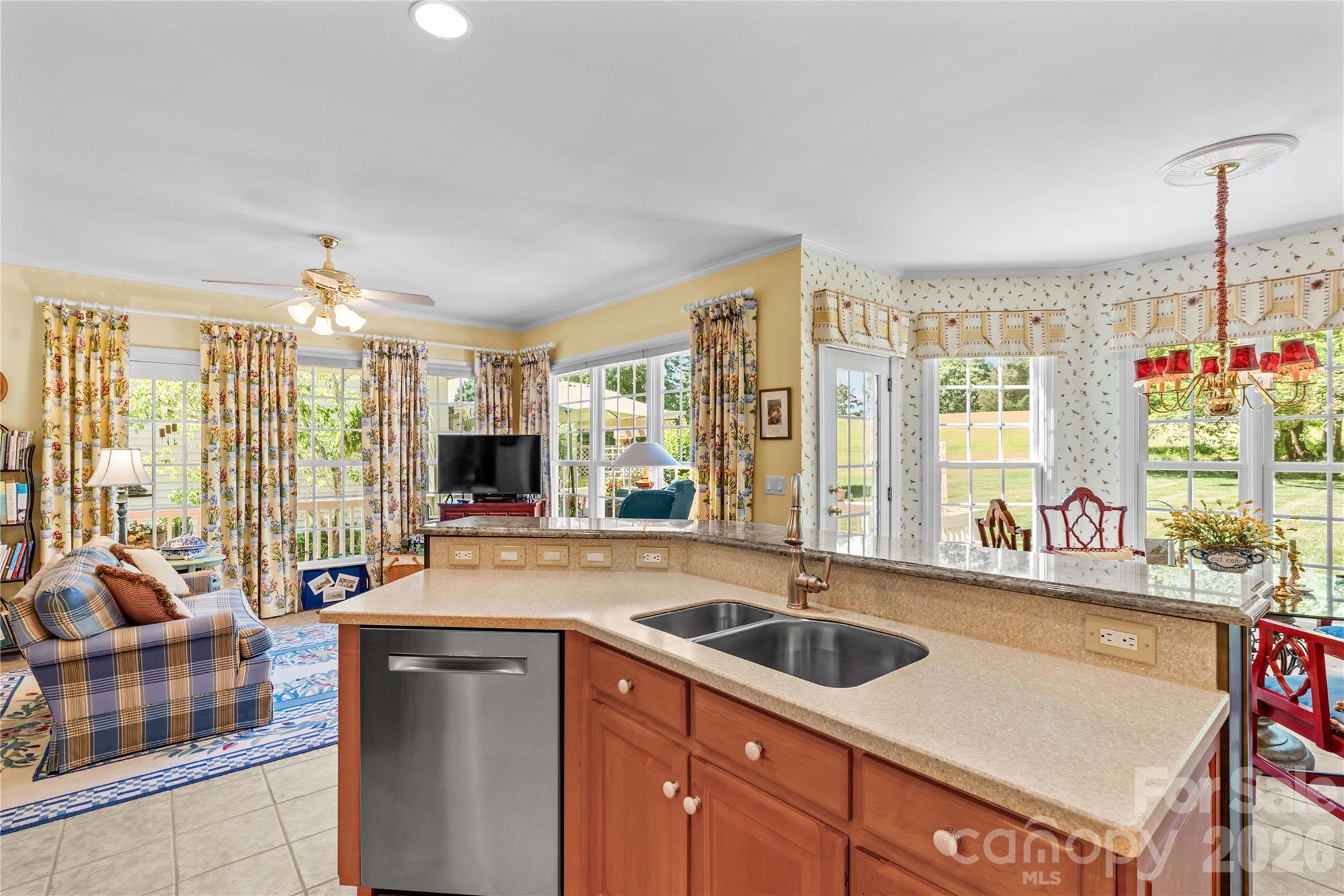 16203 Northstone Drive Property Photo 14