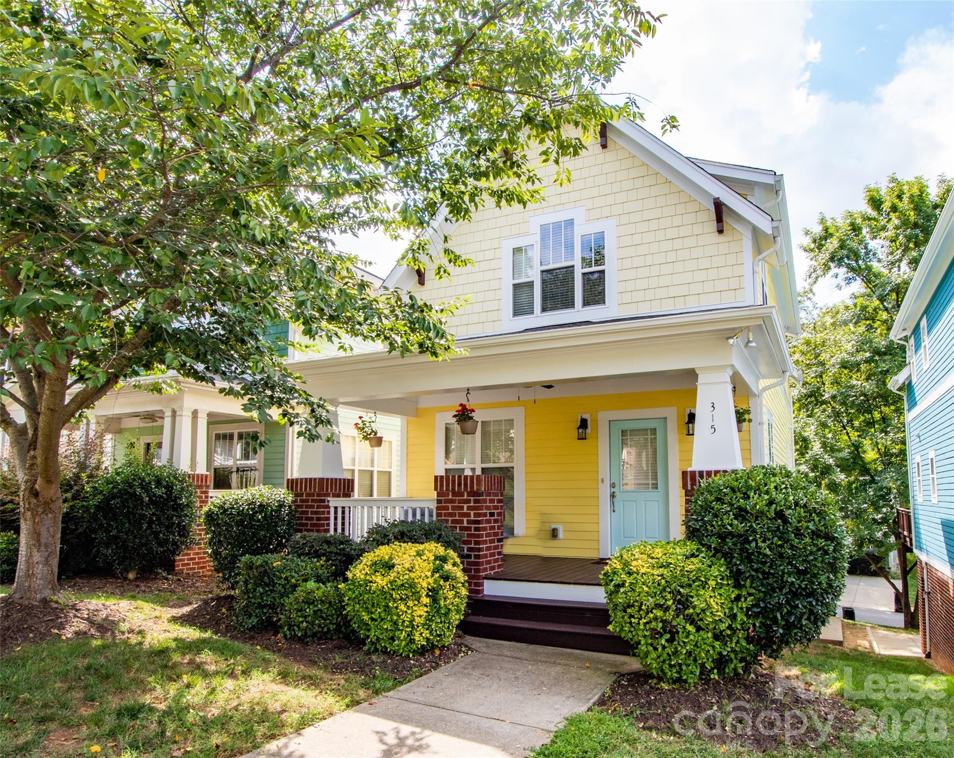 315 Woodvale Place Property Photo 1