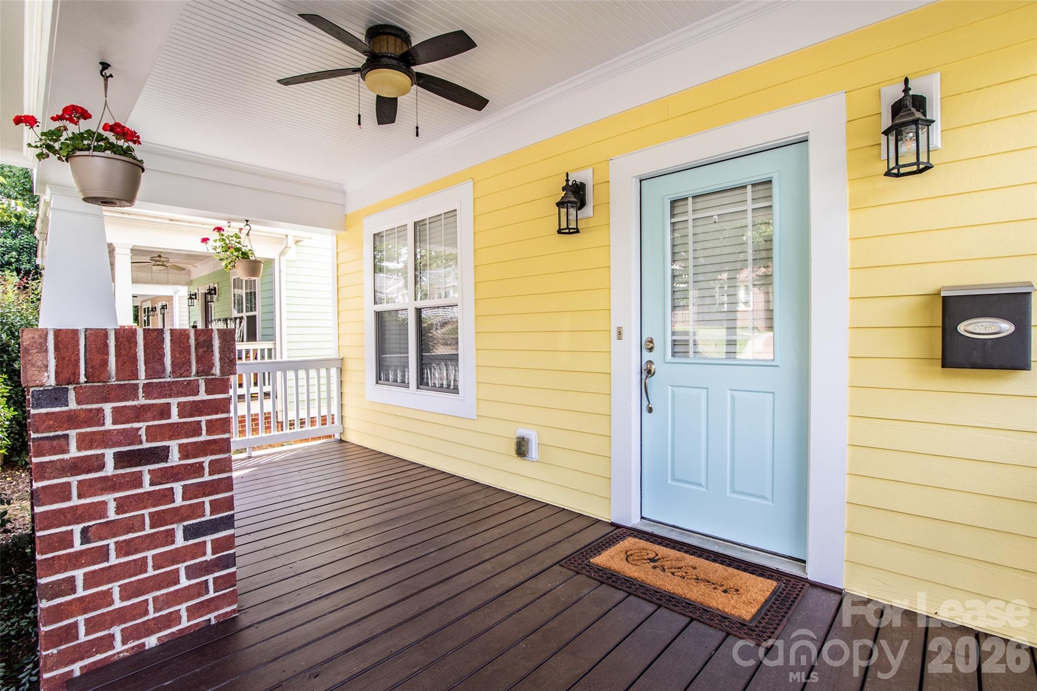 315 Woodvale Place Property Photo 3